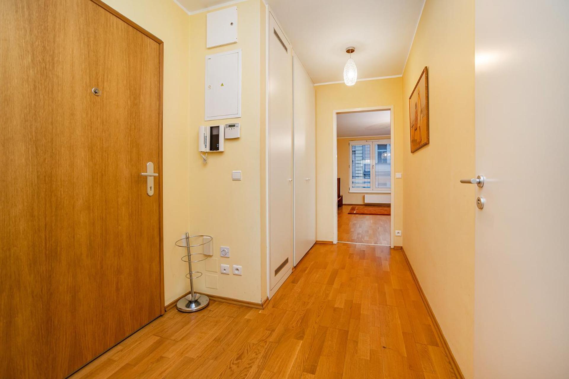 Apartment Karla Englise Prag