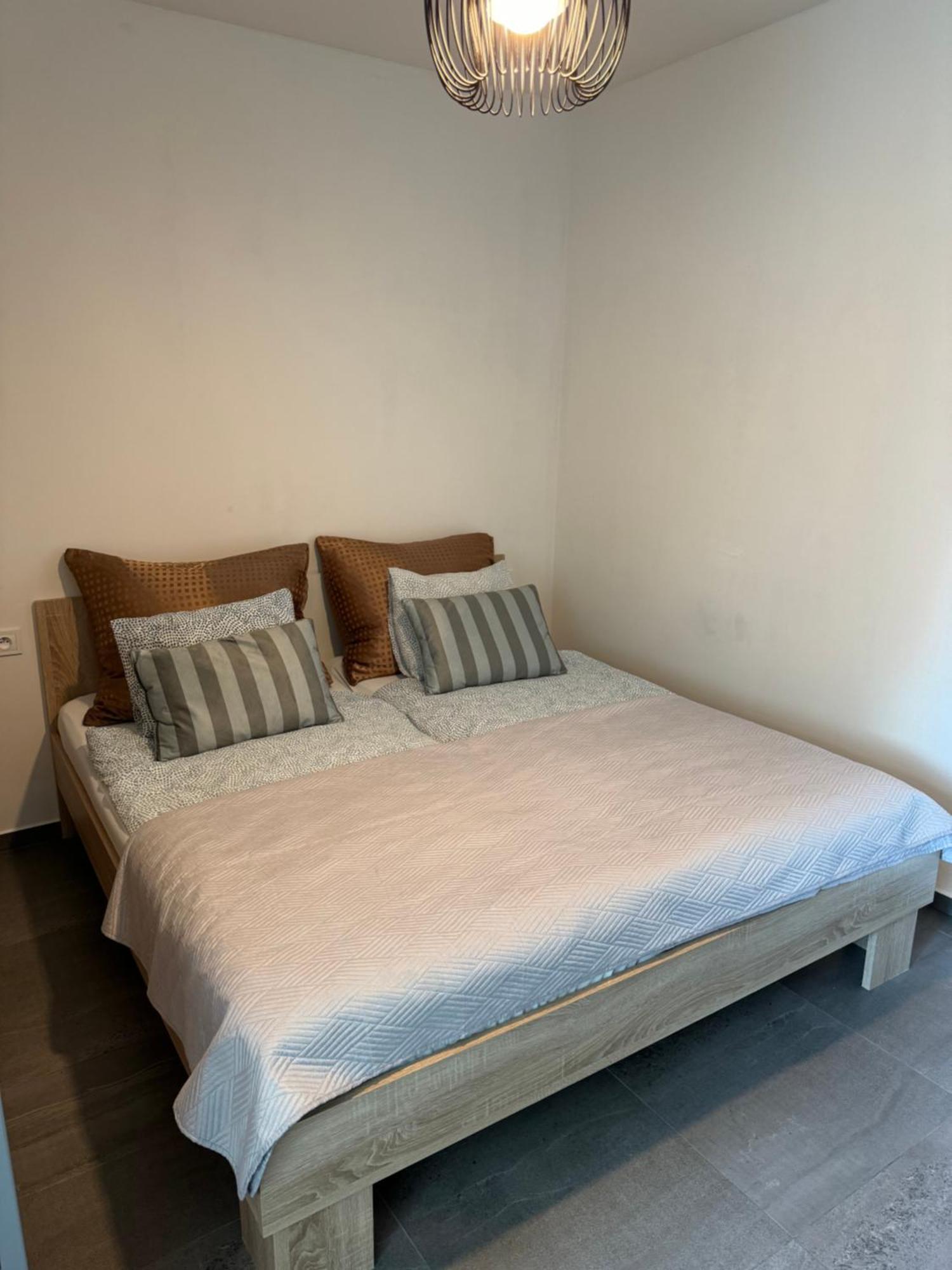 73m2 Klid Priroda Parking Free * Prag