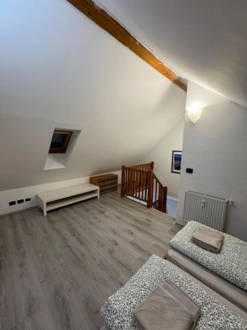 Vitkova Duplex With Terrace Near Florenc *