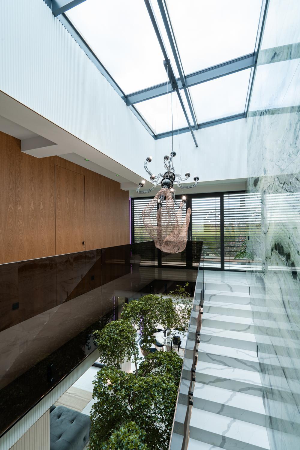 Chandelier Sky Mansion - Express Villa