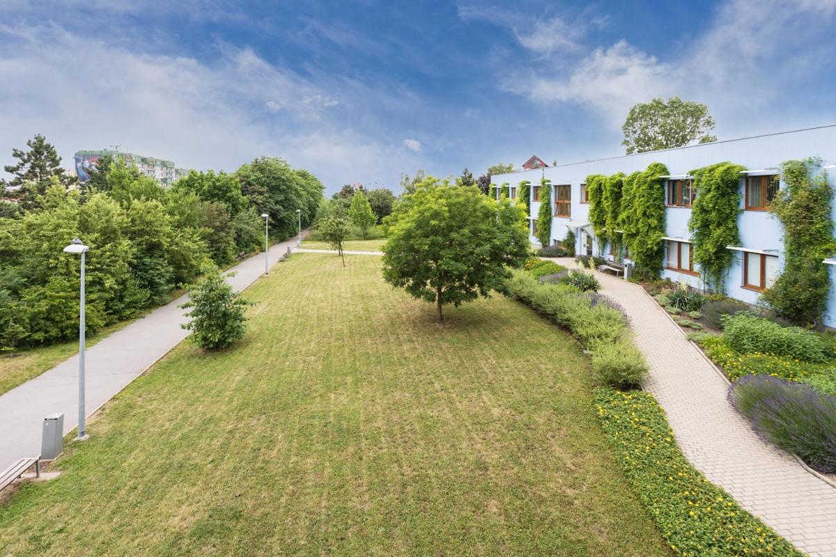 96m2 Designer Apartment, Free Garage Parking Apartamento *