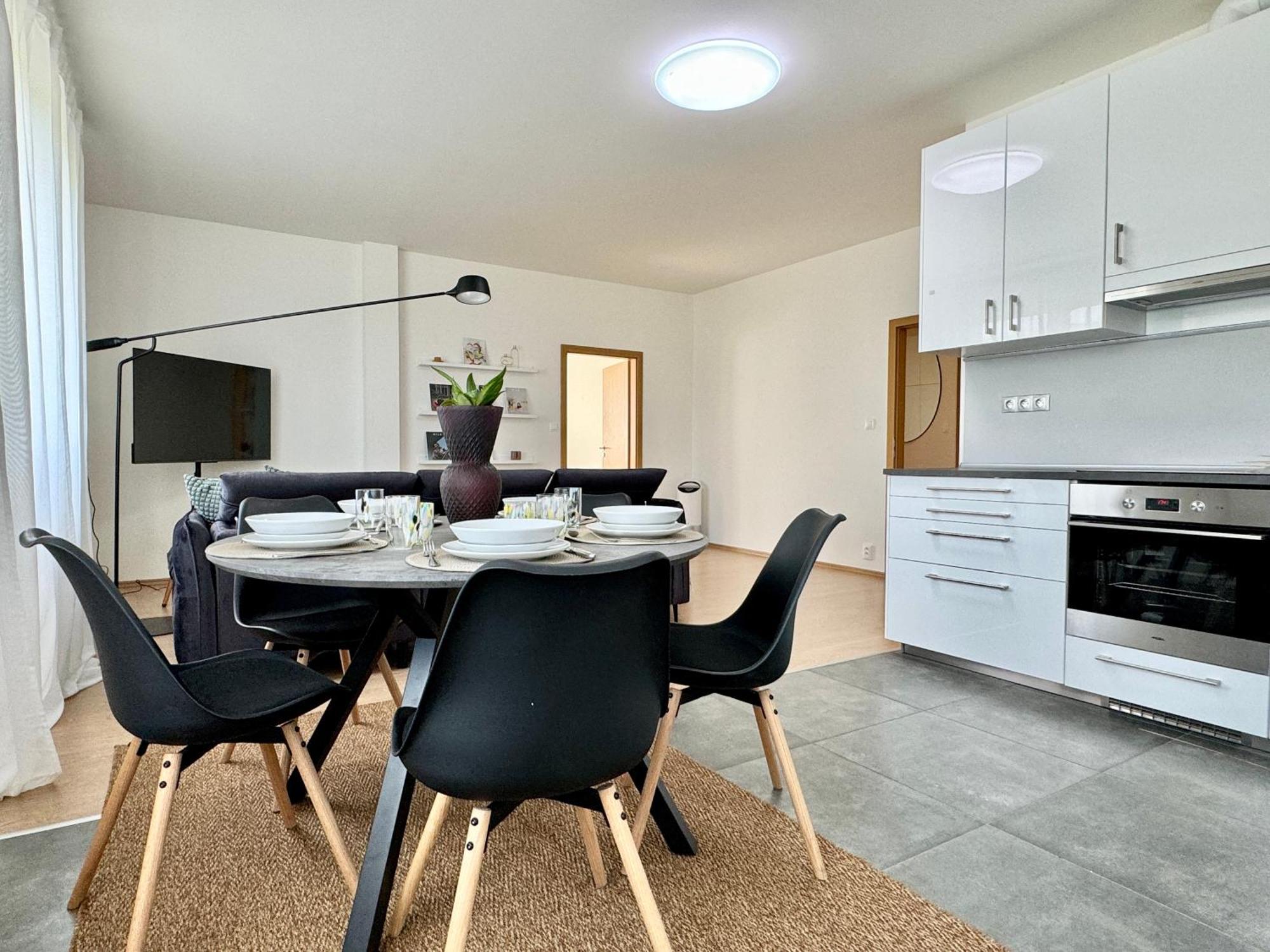 Apartamento 96m2 Designer Apartment, Free Garage Parking *