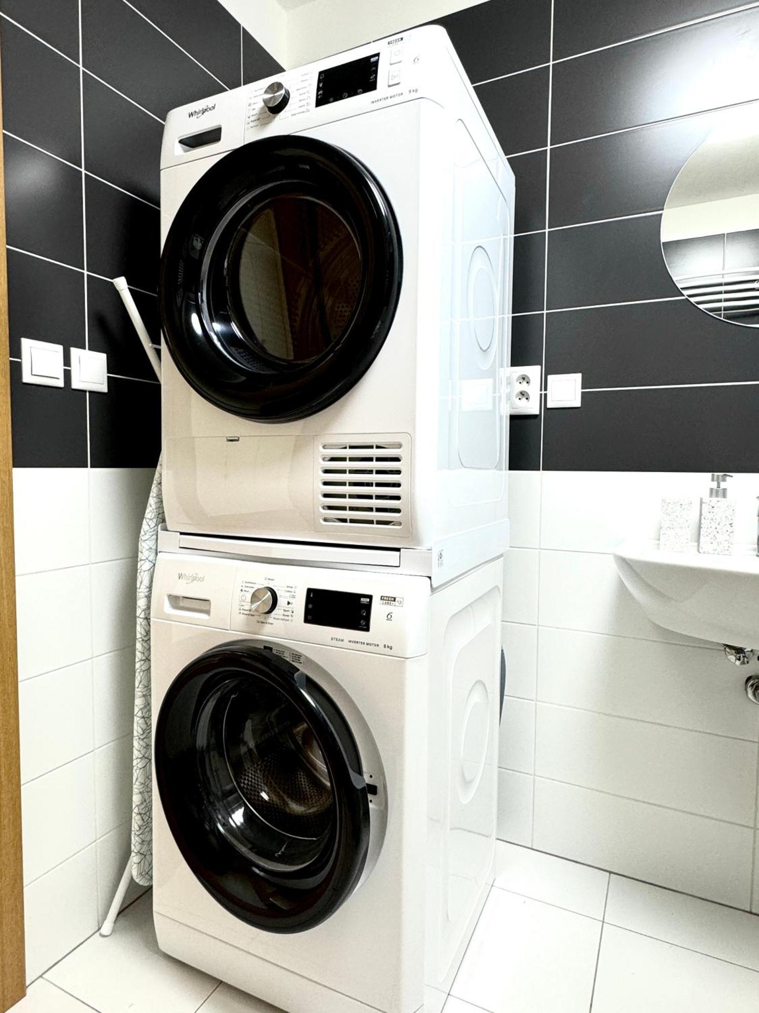 96m2 Designer Apartment, Free Garage Parking Apartamento Praga