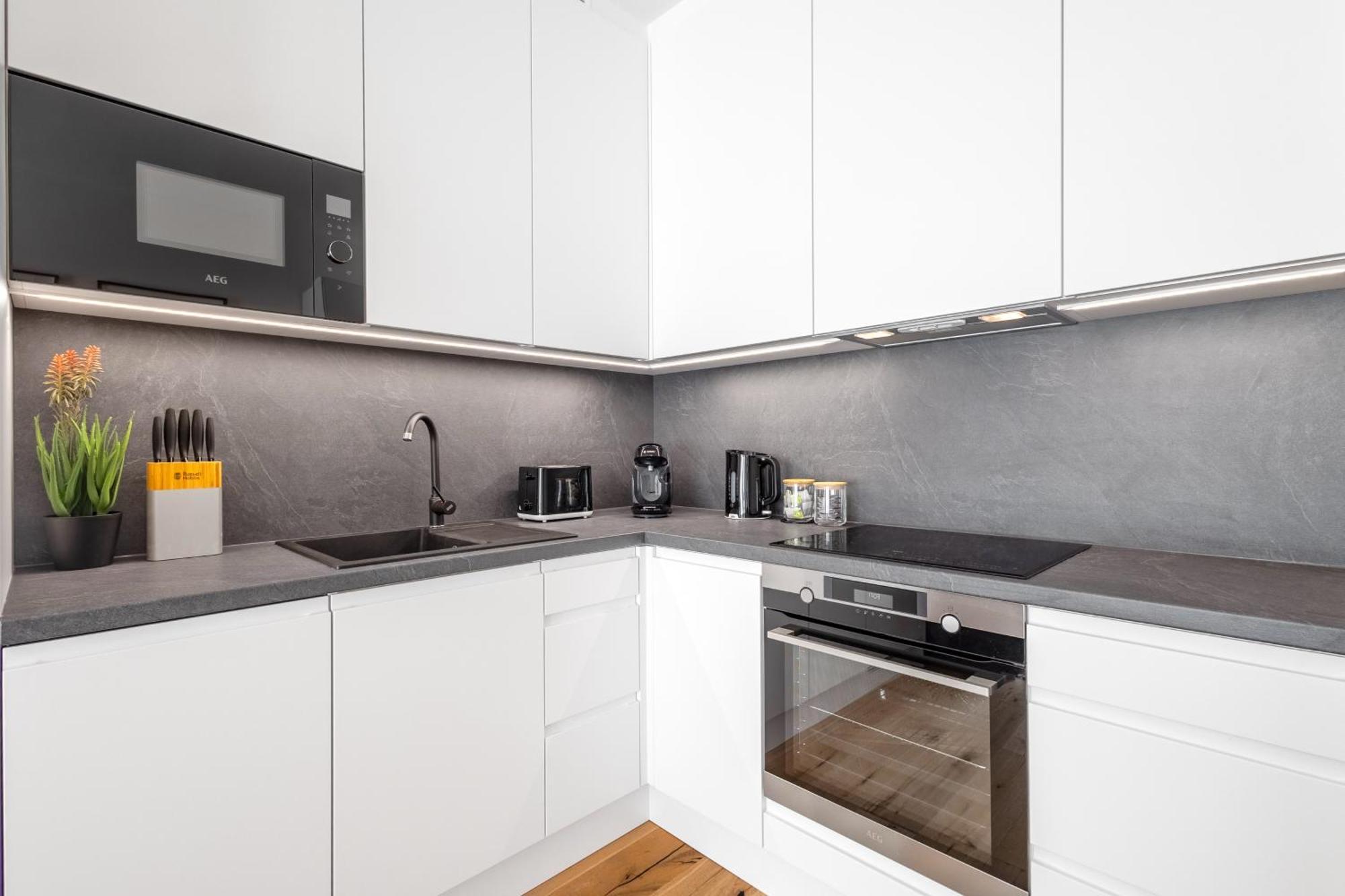 Stylish - Free Parking, Cinema, By Gravity Apartamento *