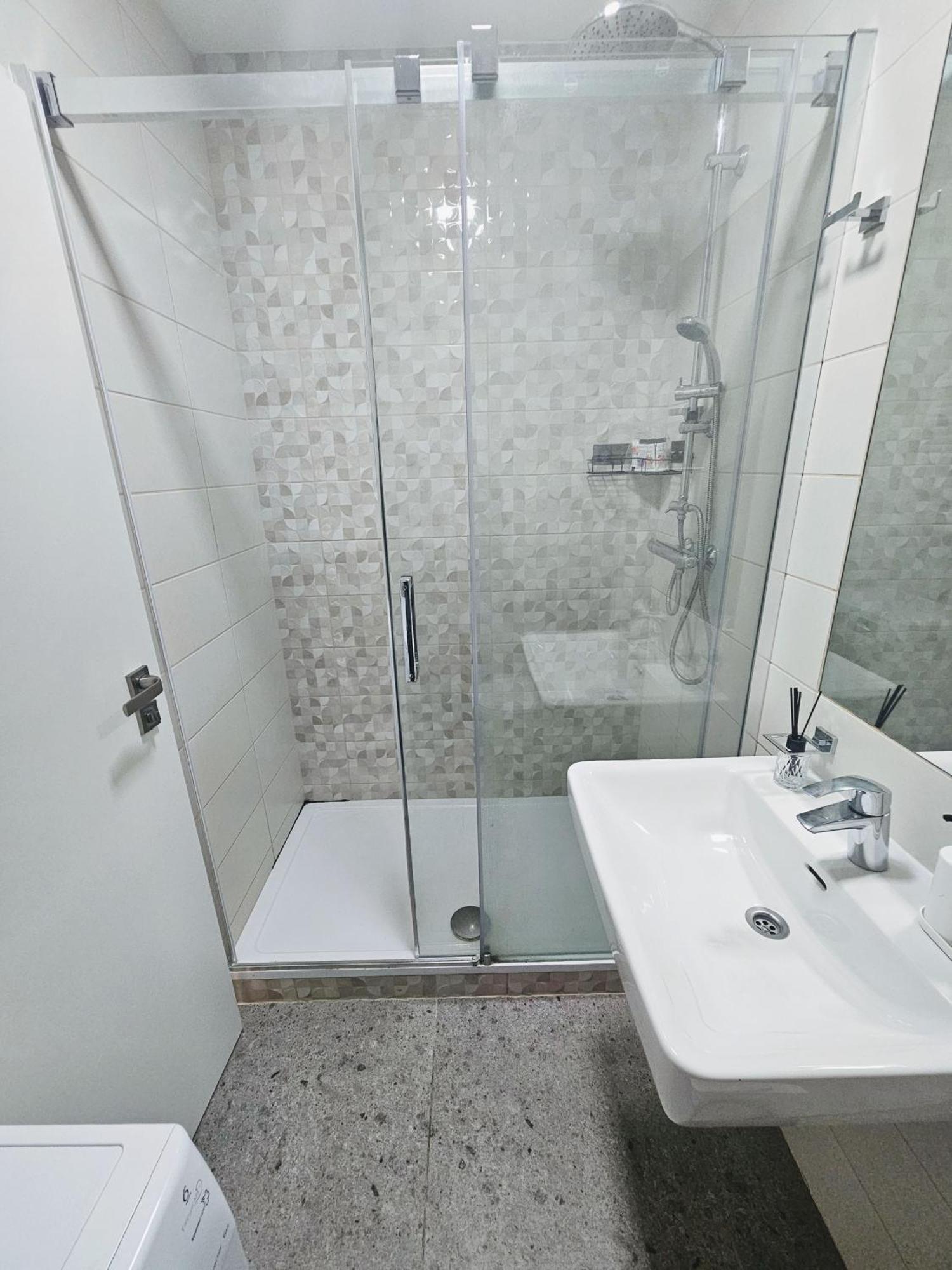 Swanky Loft Retreat Prague