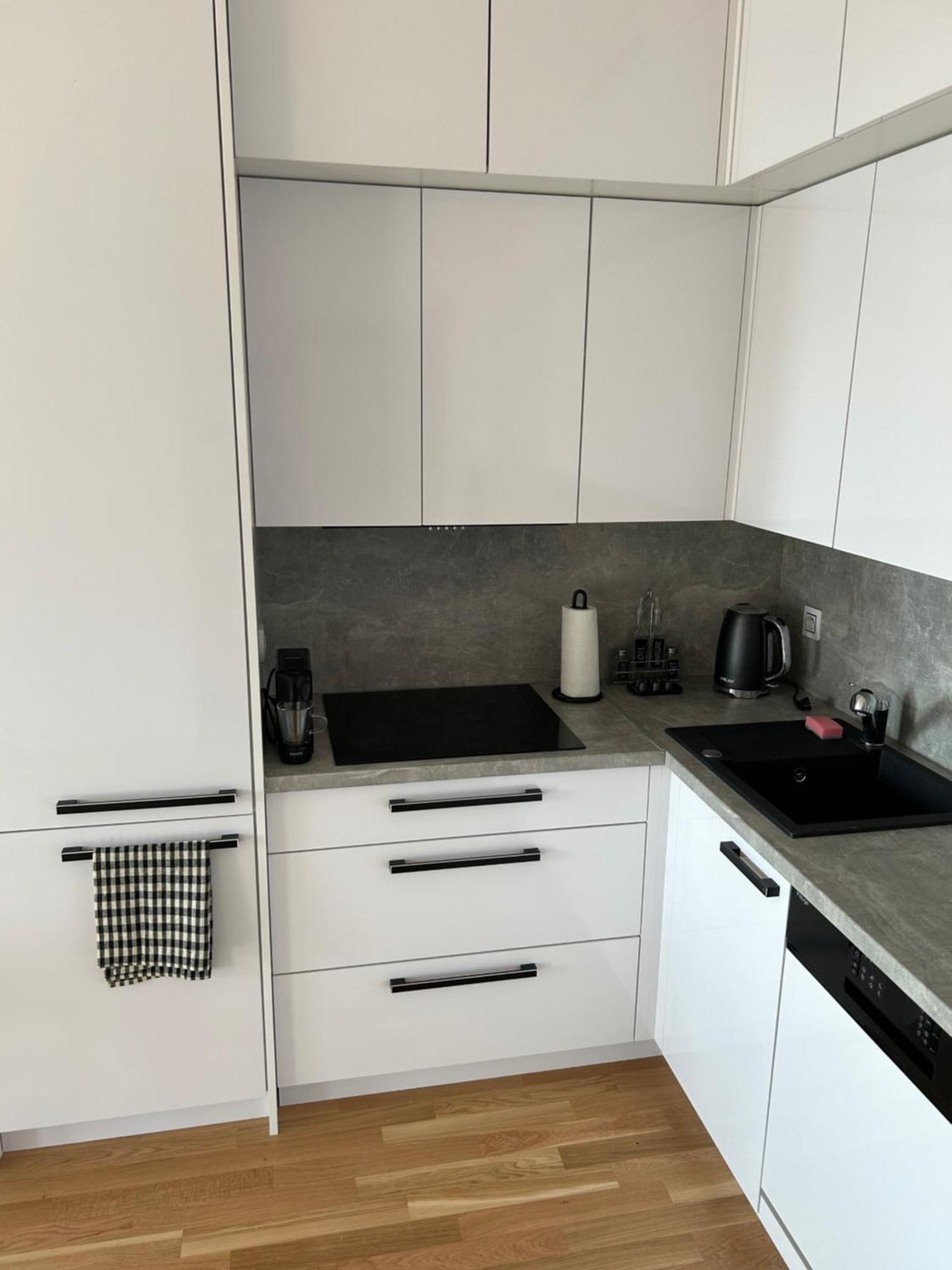 Smichov Andel Apartment Prag