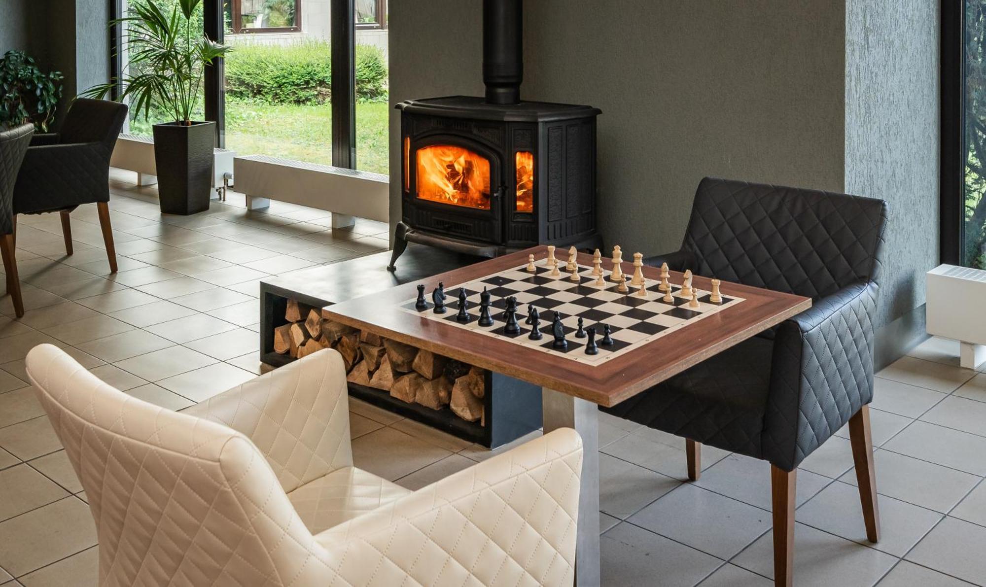 Hotel Globus 3*