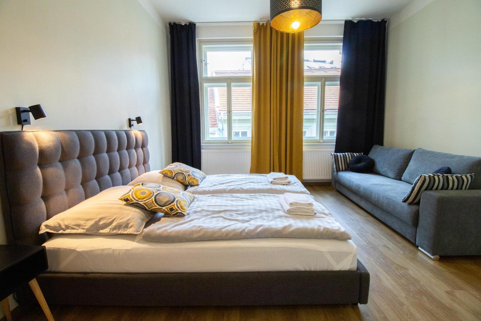 Apartment Spacious Cr Without Elevator Prague