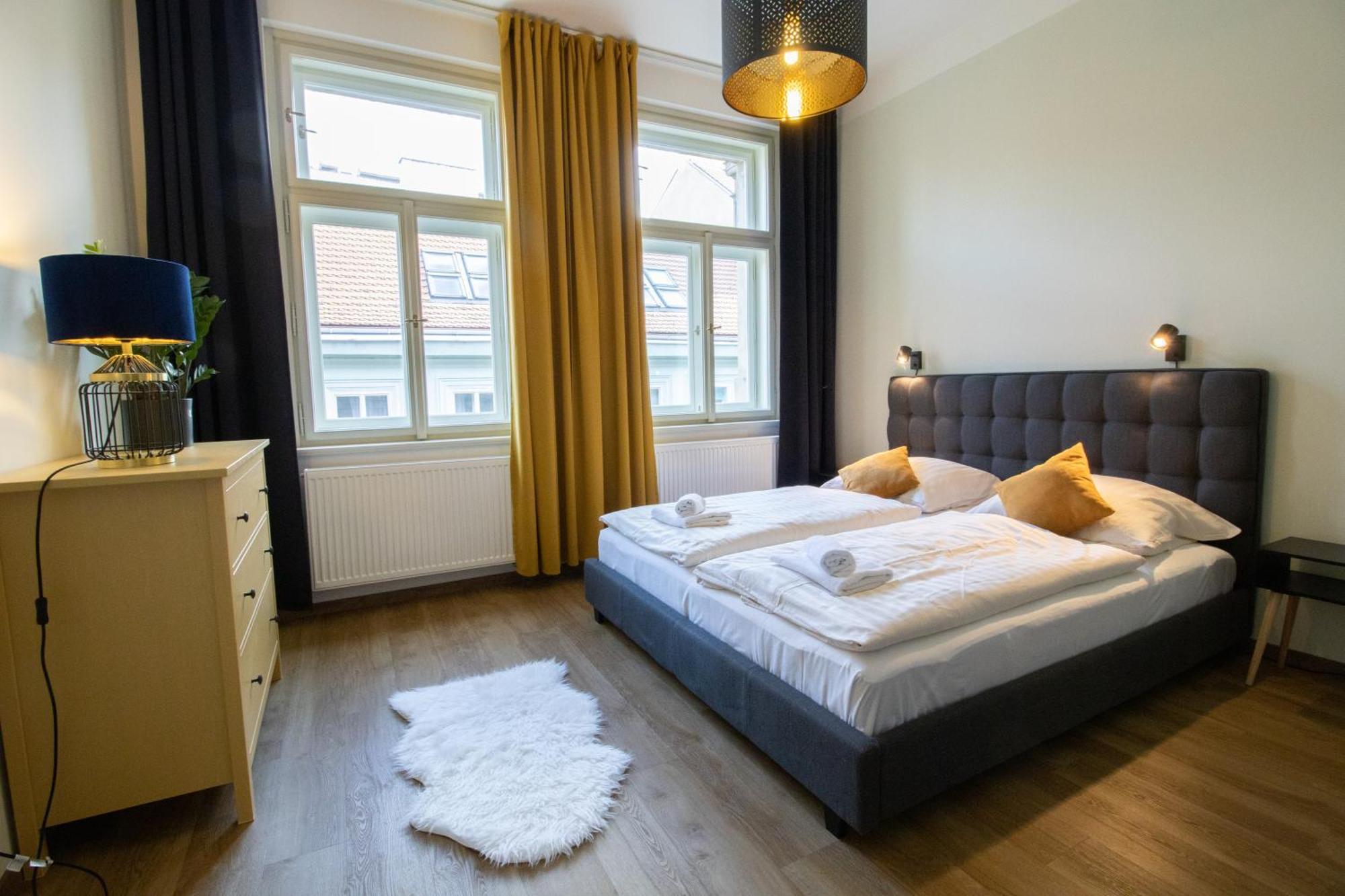 Spacious Cr Without Elevator * Prague