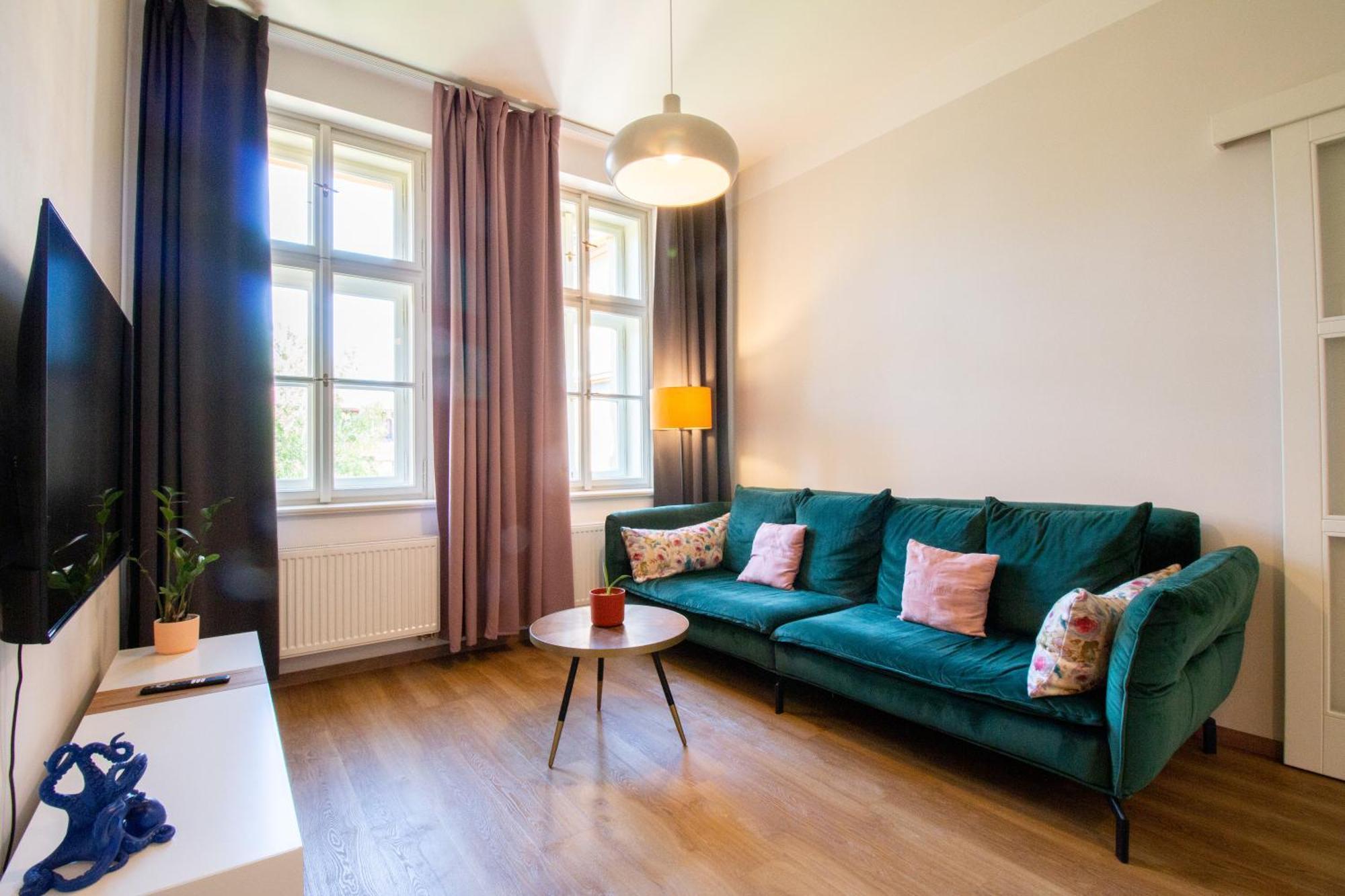 Apartment Spacious Cr Without Elevator