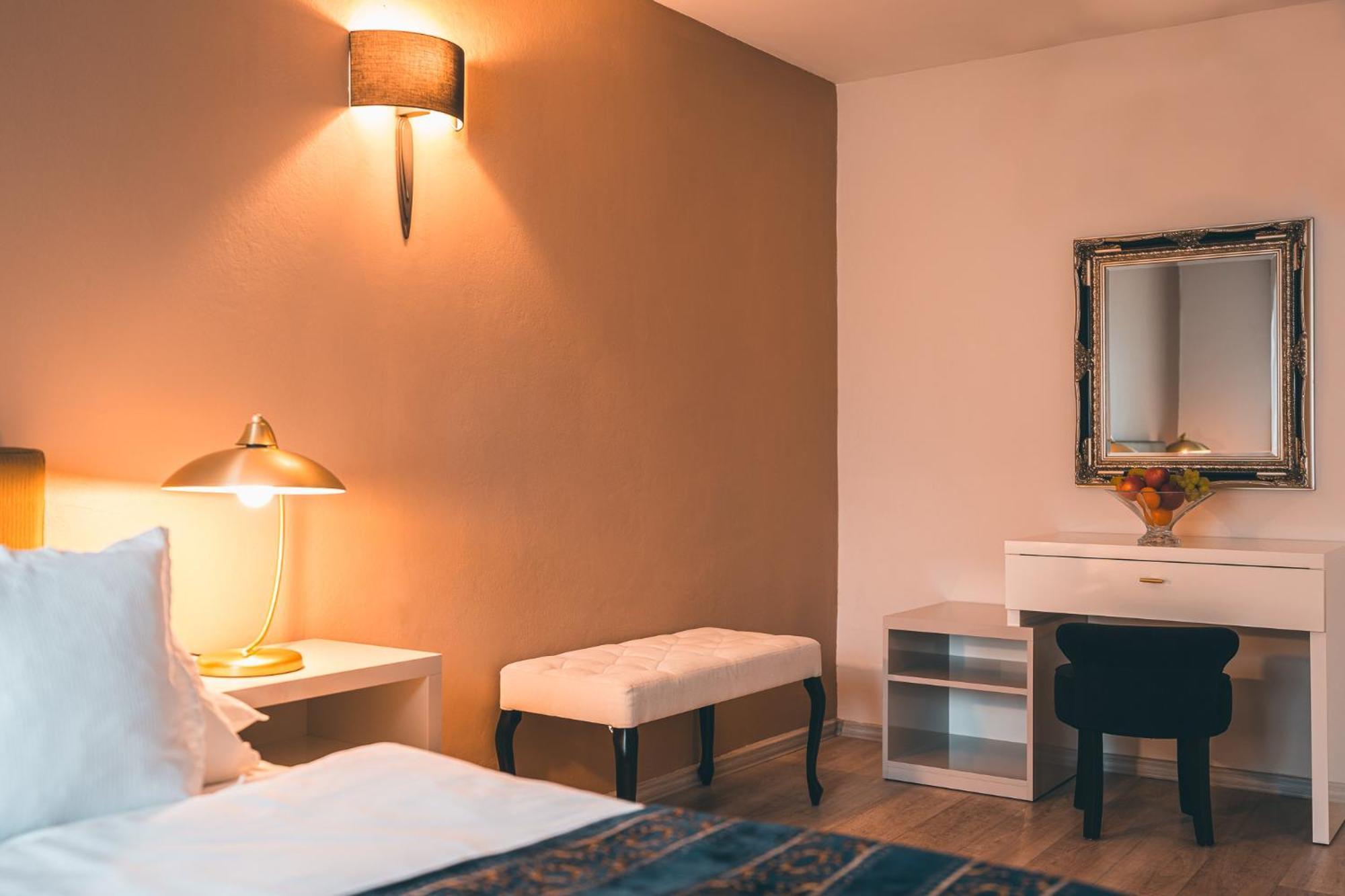 Julian 4* Prague