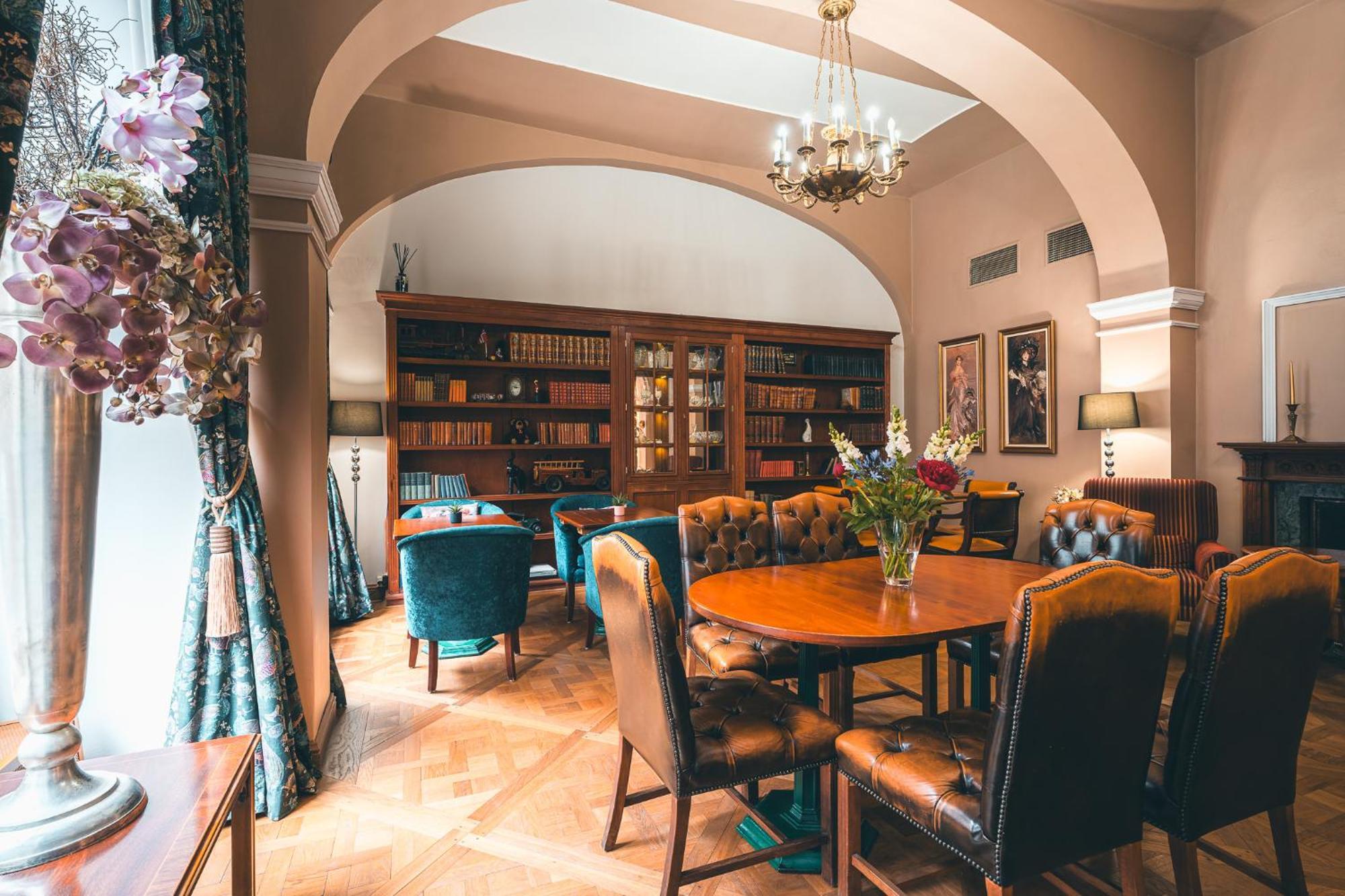 Julian 4* Prague