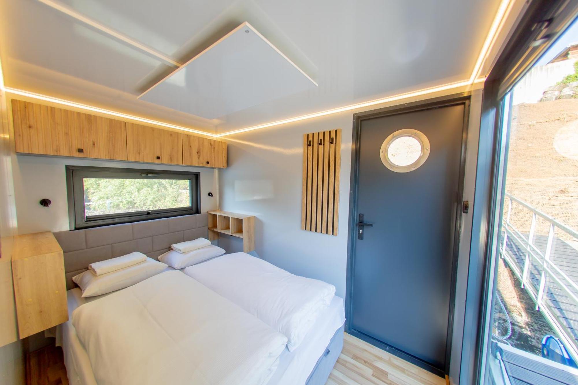 Bateau-hôtel Bay Houseboats