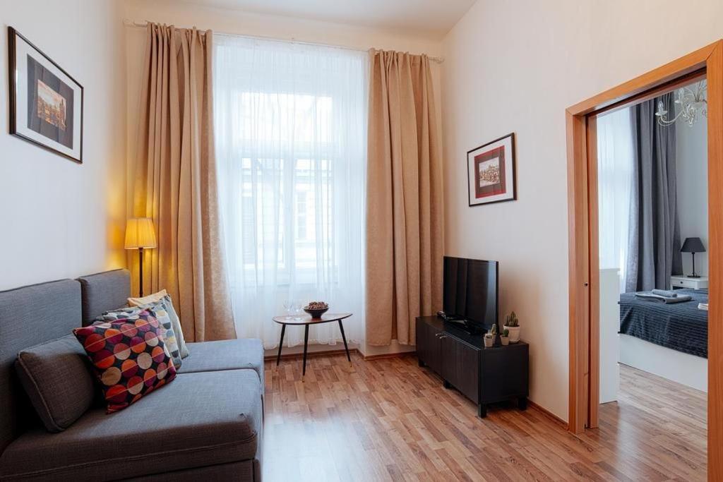 Apartment Alex Plus Karlin Prag