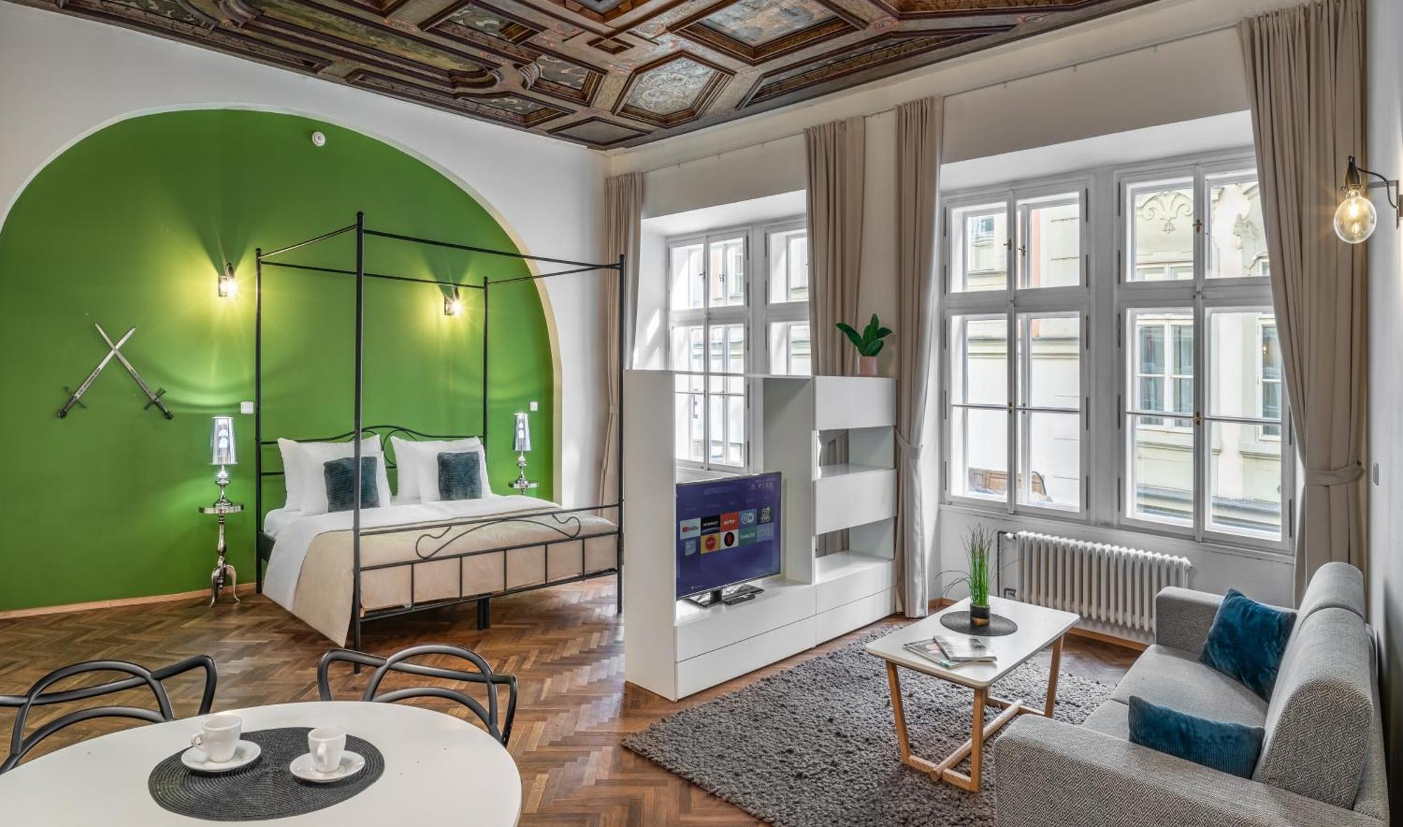 7 Tales Apartments By Adrez *