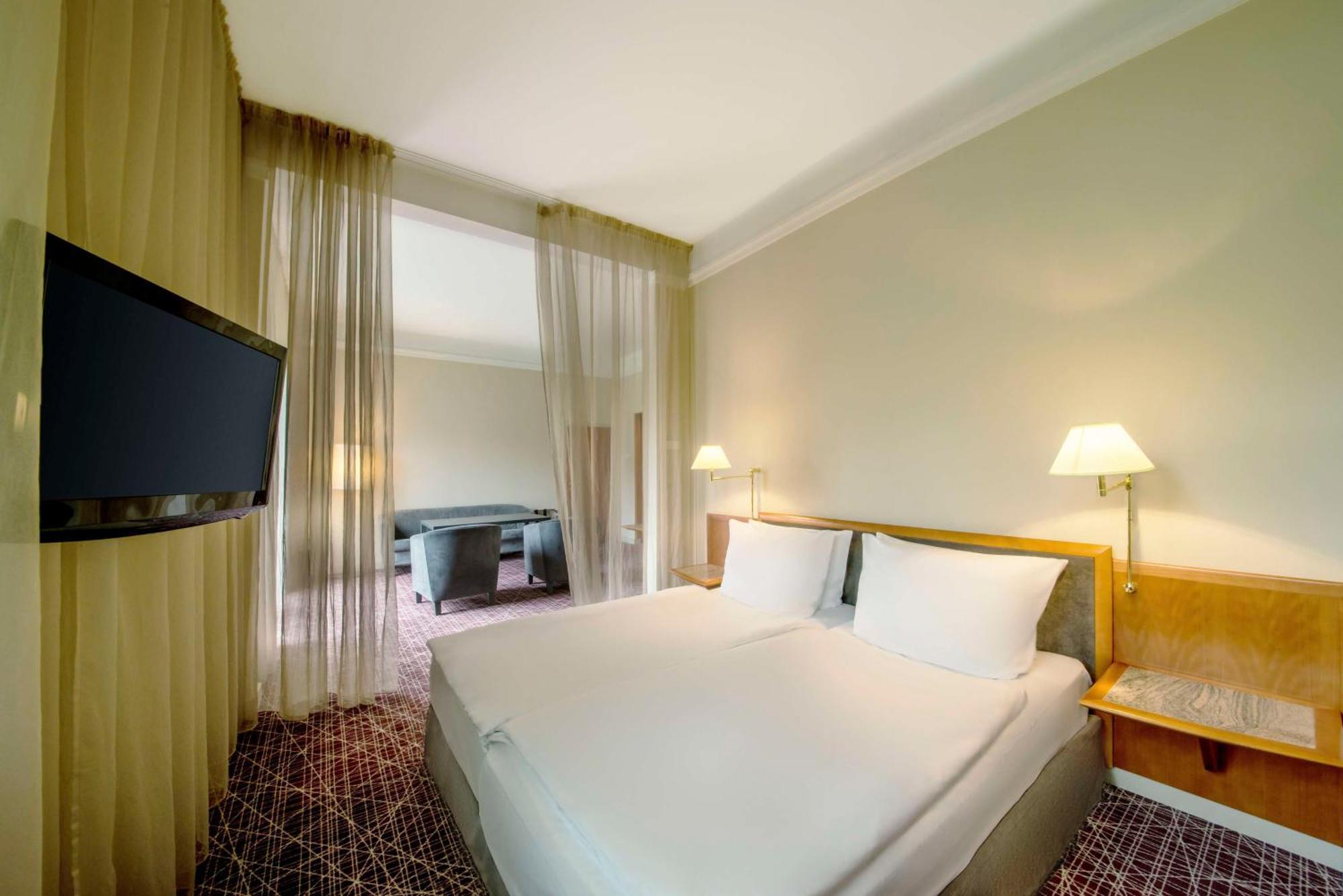 Hotel Nh Collection 4*