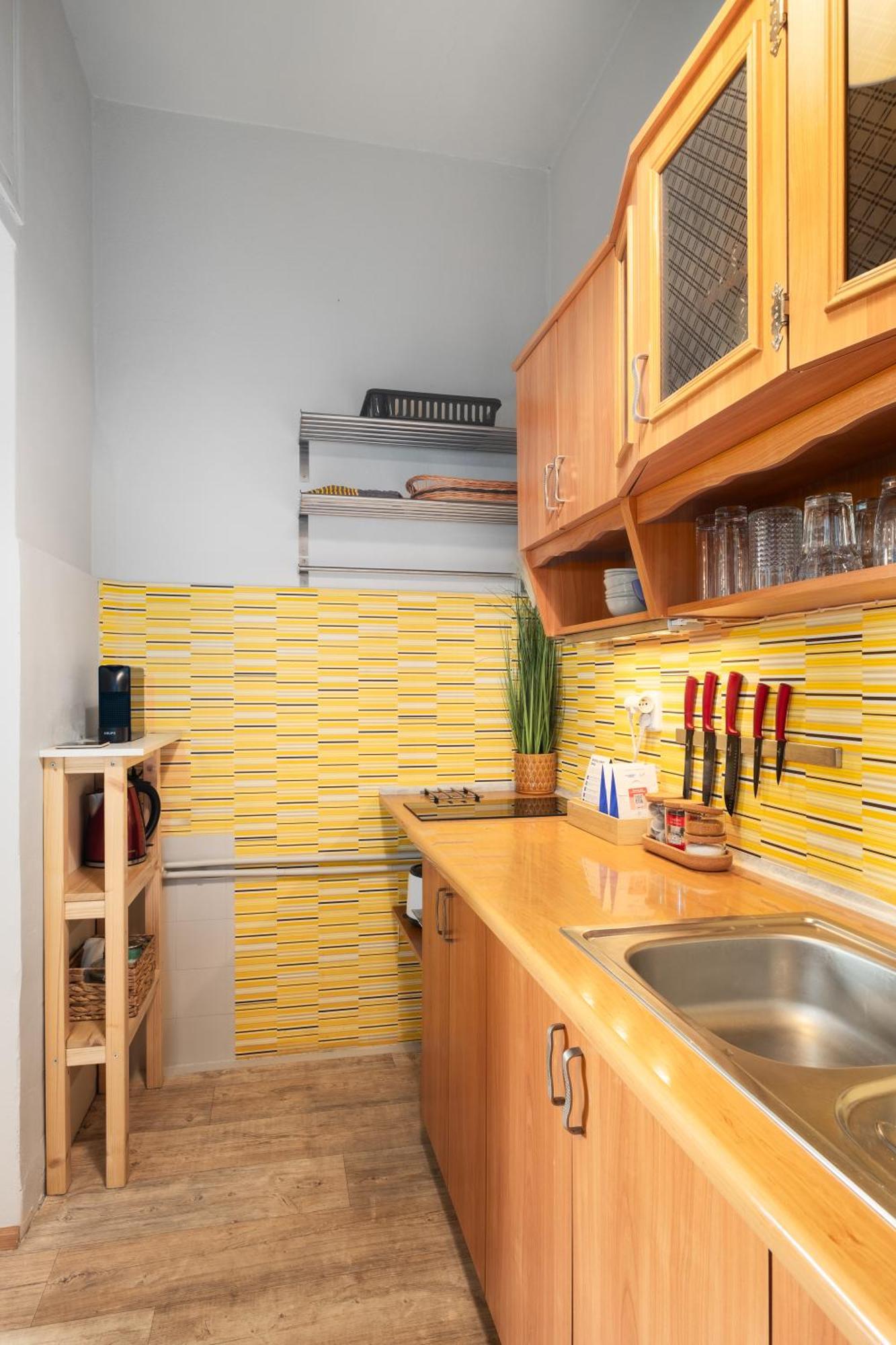 Cozy Studio With Terrace In Smichov By Days Apartment