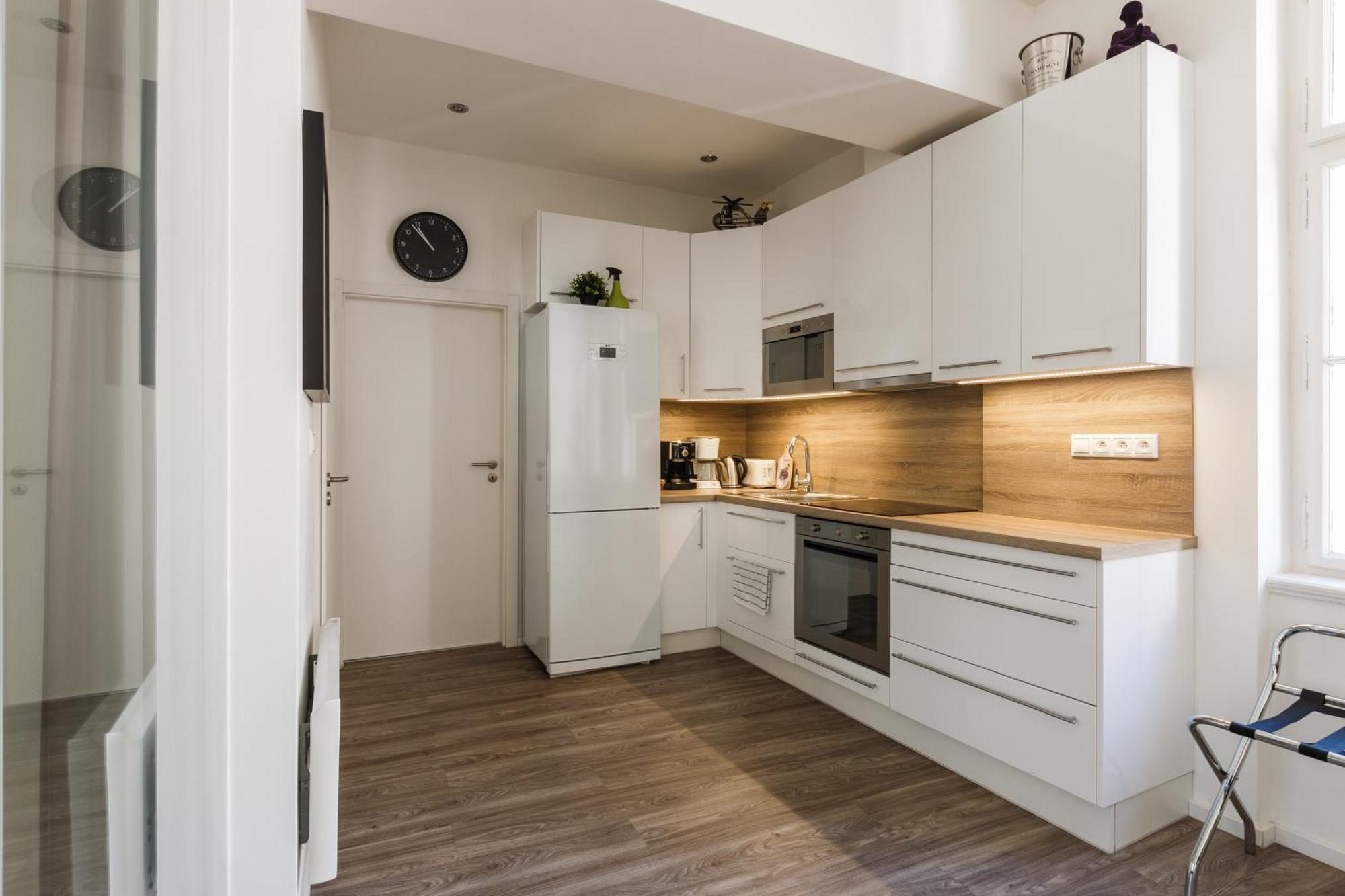 Days - Stylish In New Town Apartment *
