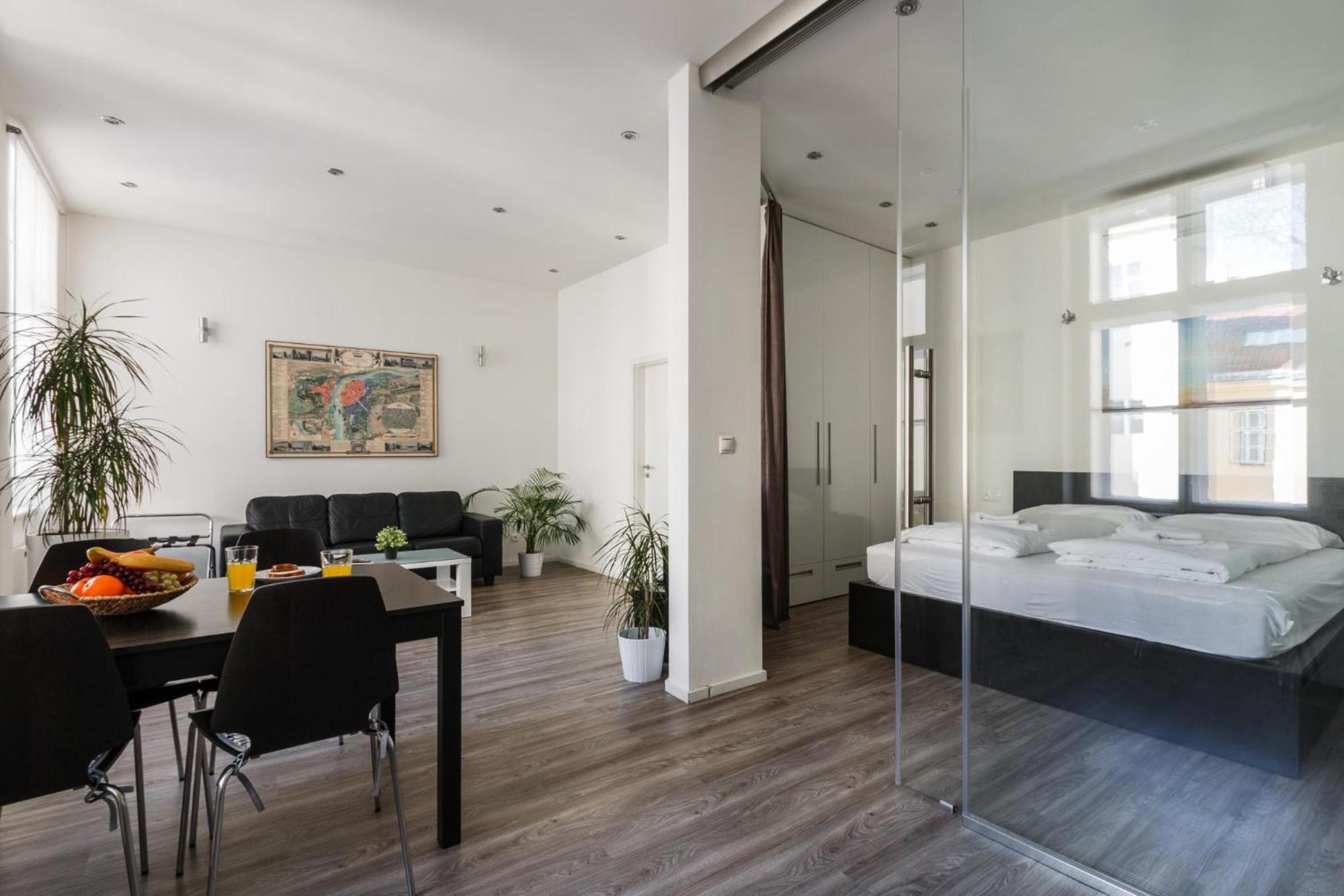 Apartment Days - Stylish In New Town *