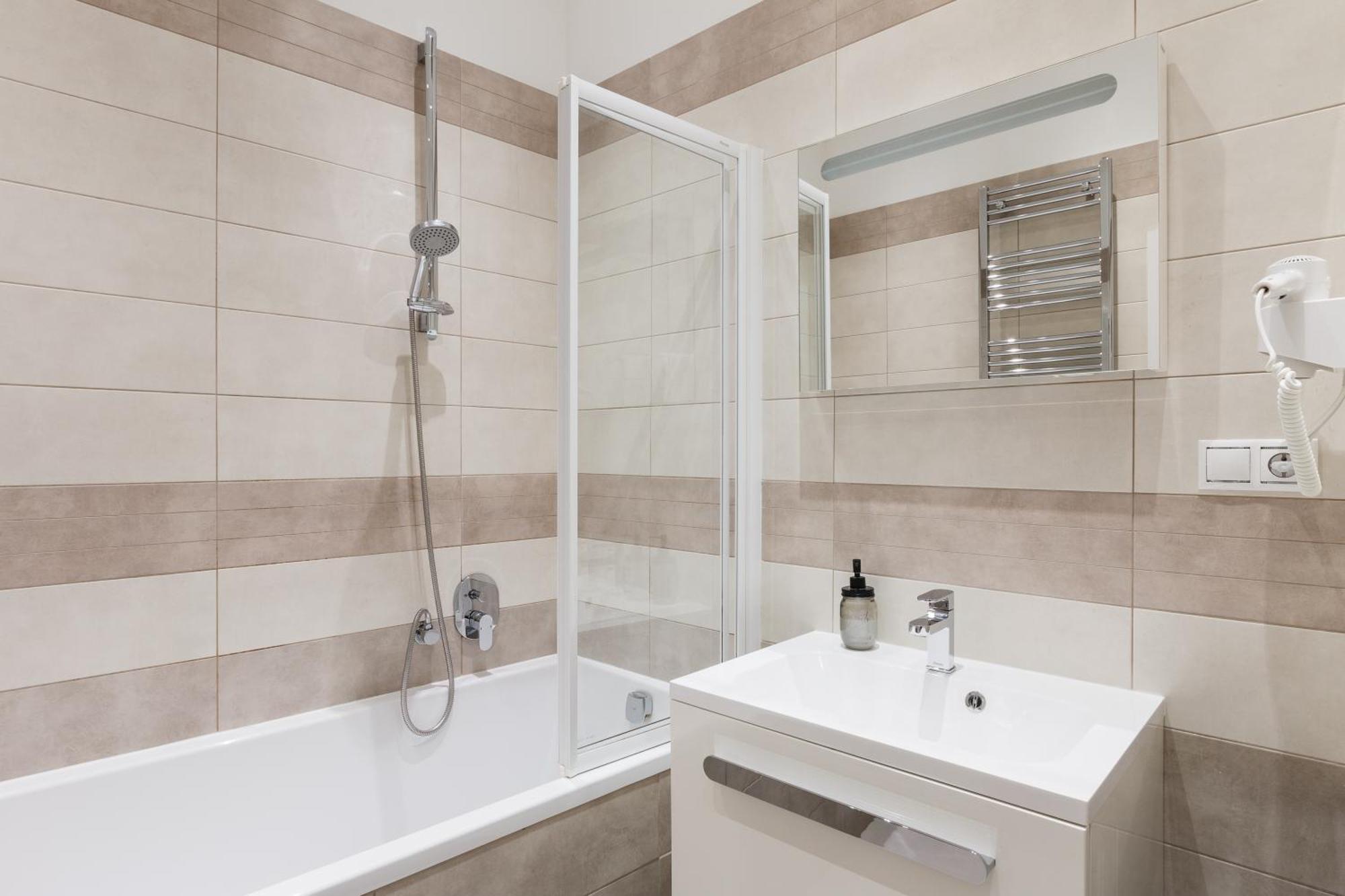 Days - Stylish In New Town Apartment Prague