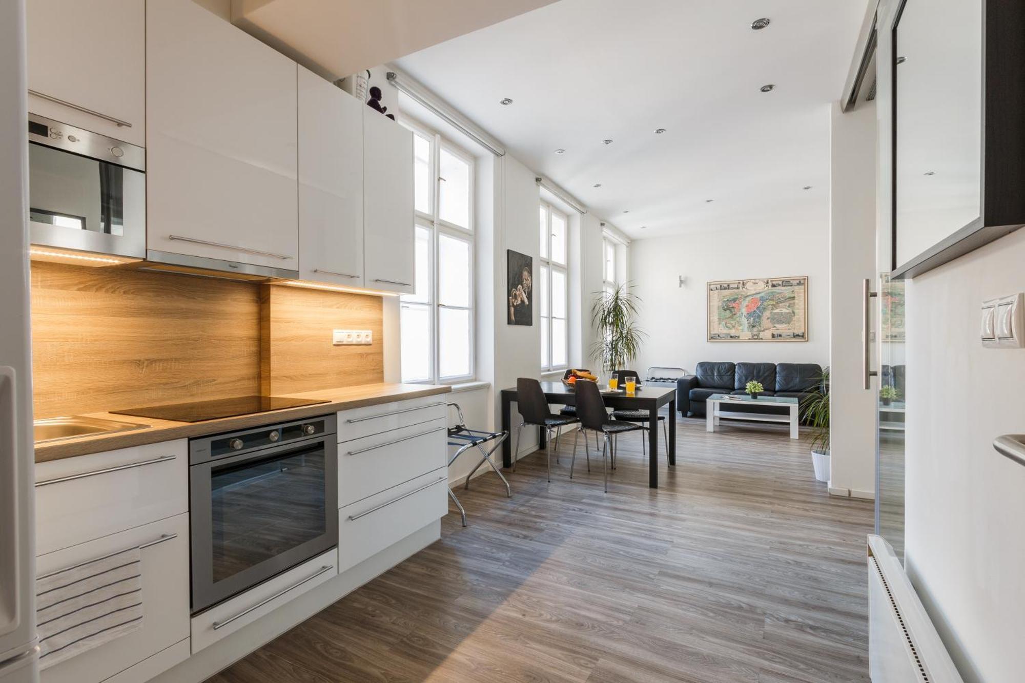 Days - Stylish In New Town Apartment *