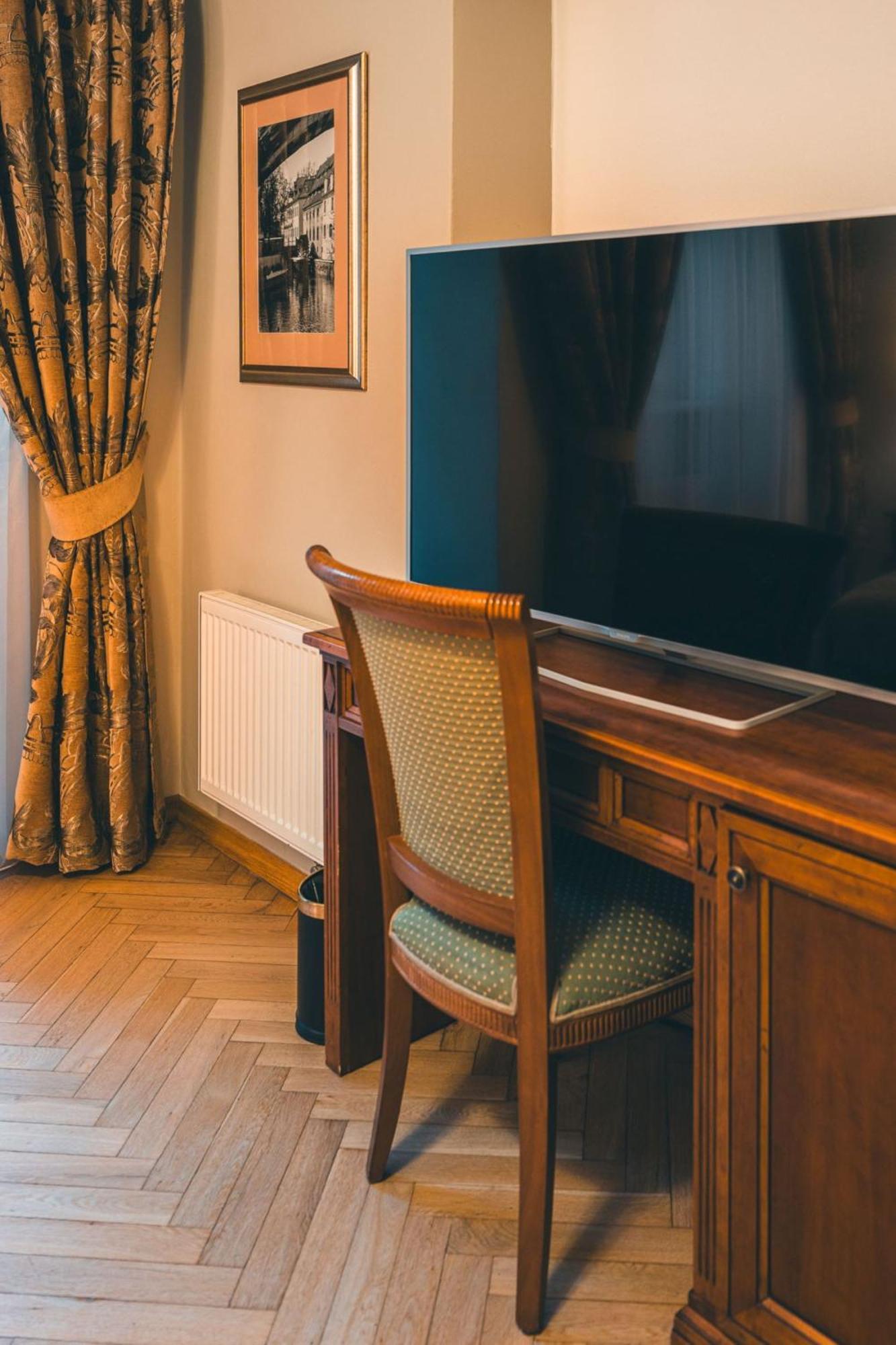 Appia Residences Hotel