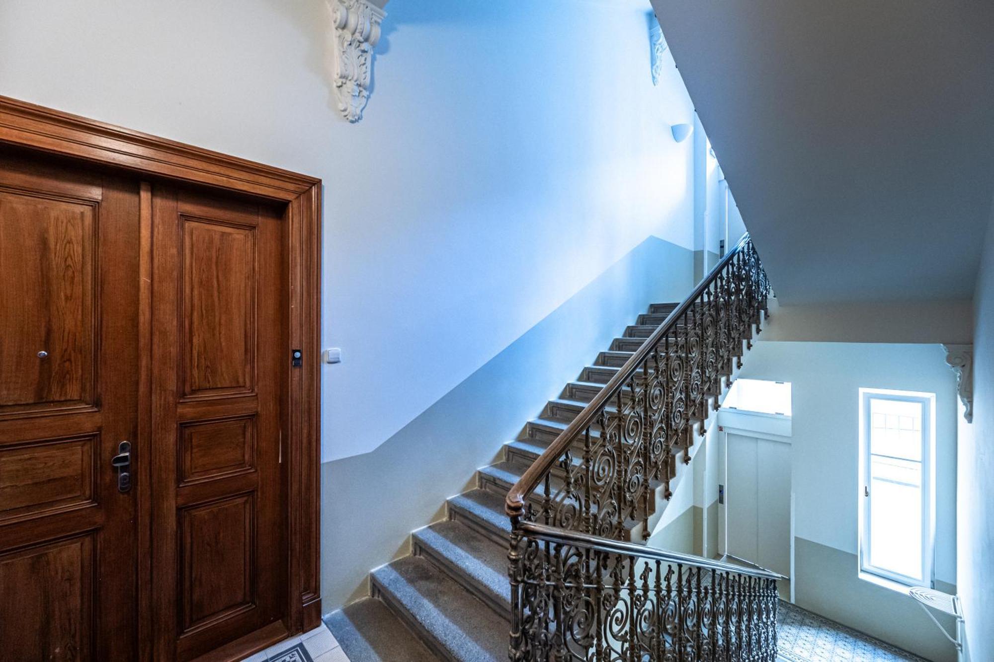 Wishlist Residences - Old Town Square Apartment *