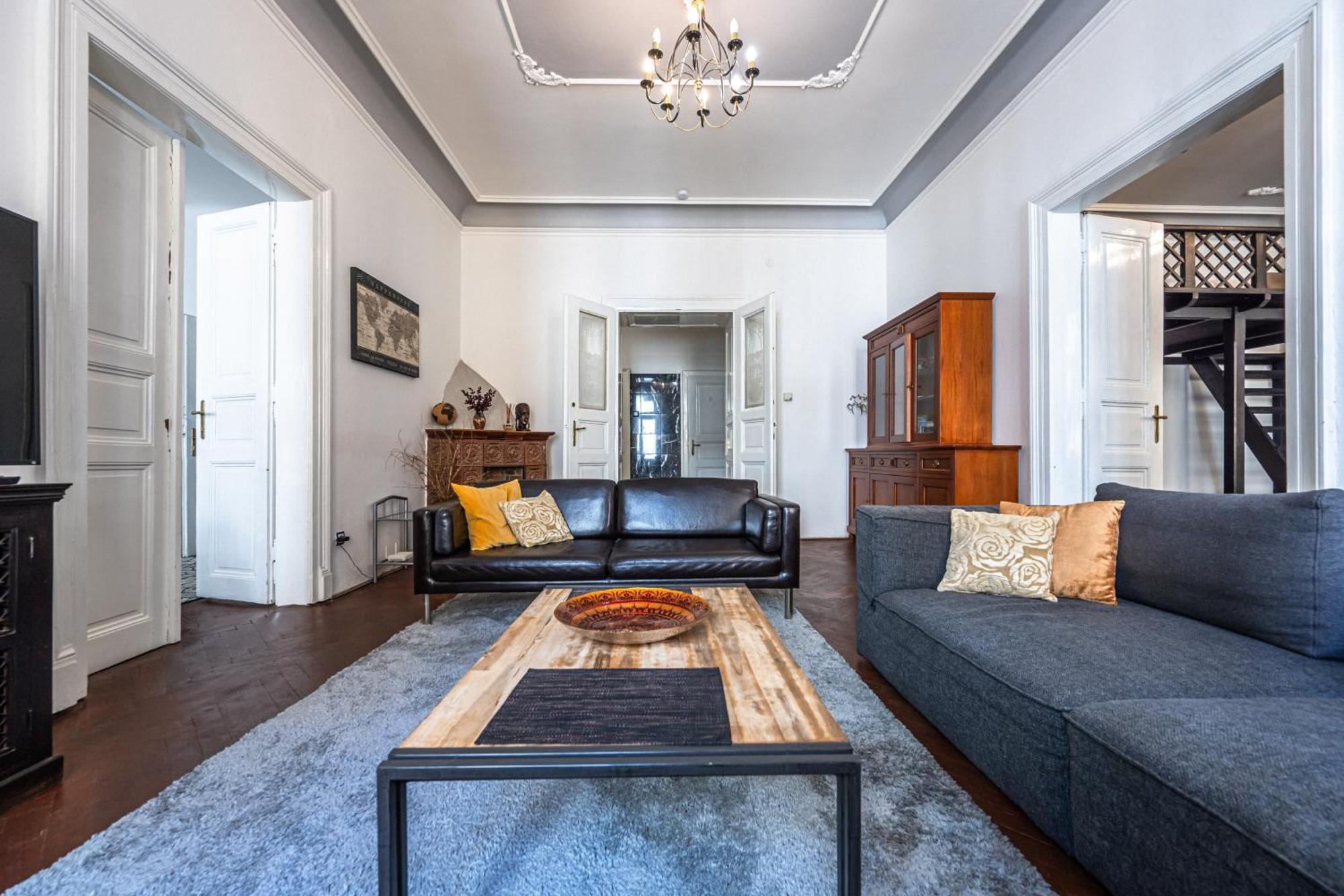 Wishlist Residences - Old Town Square Apartment *