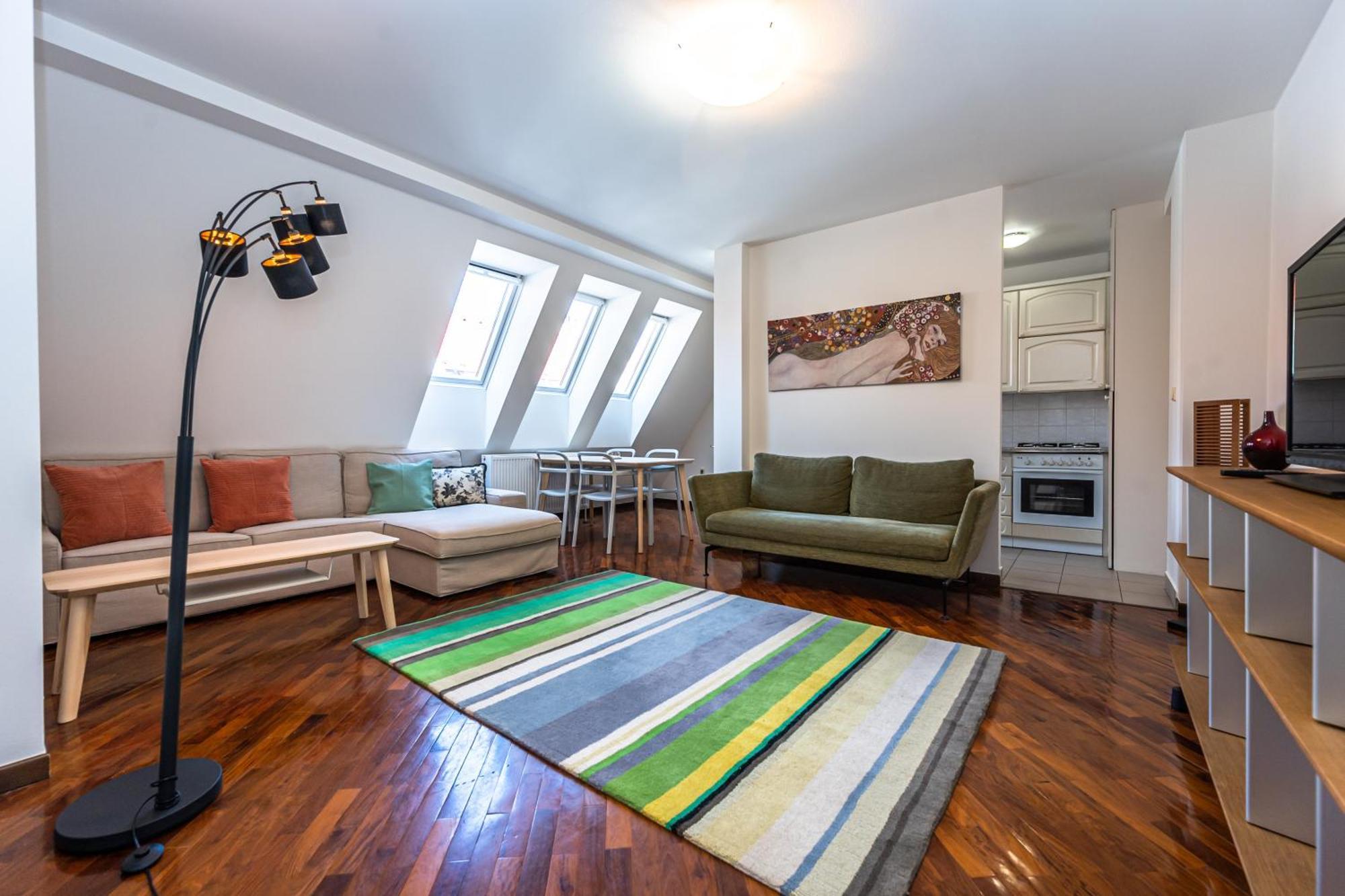 Apartment Wishlist Residences - Old Town Square *