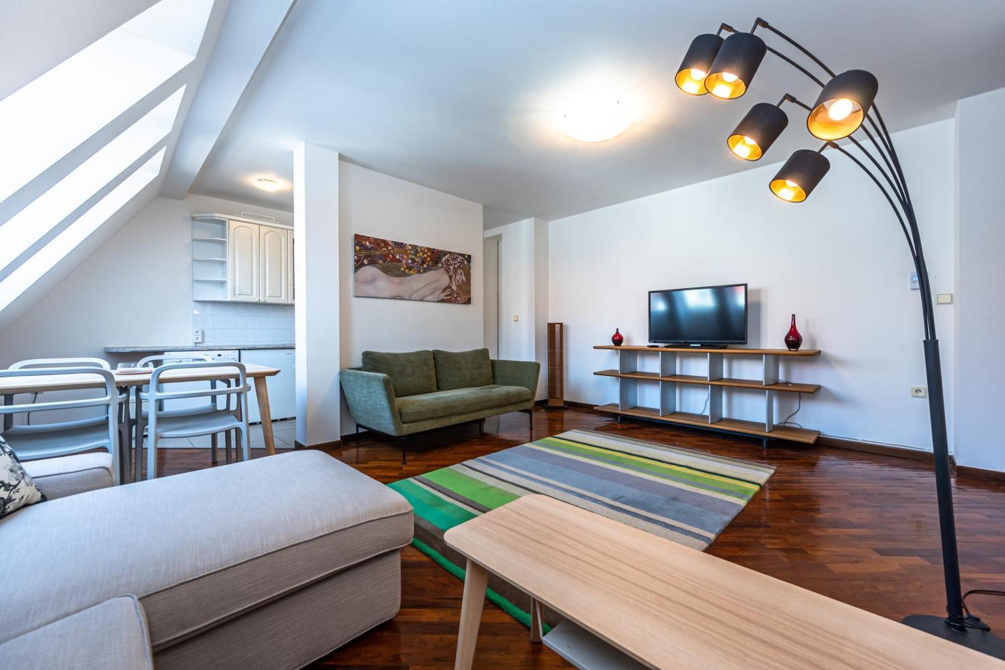 Wishlist Residences - Old Town Square Prague