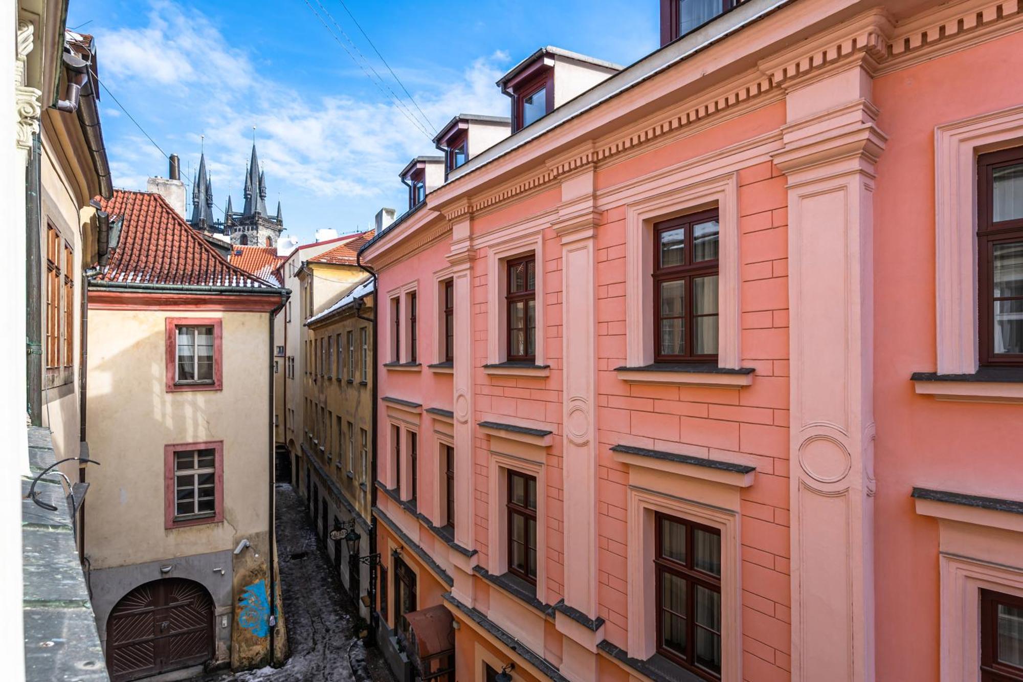 Wishlist Residences - Old Town Square Appartement *