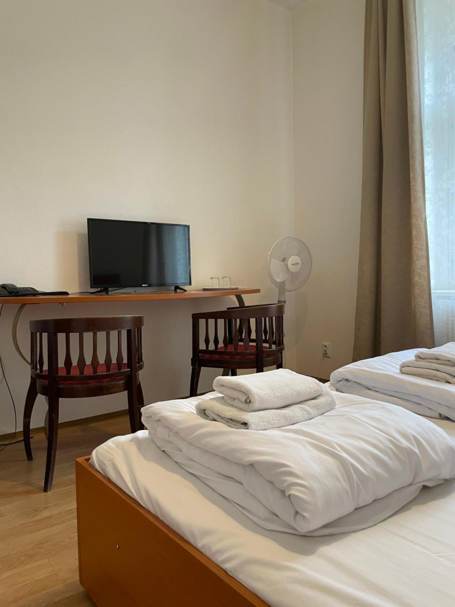 Otel Gallery Sis Prag