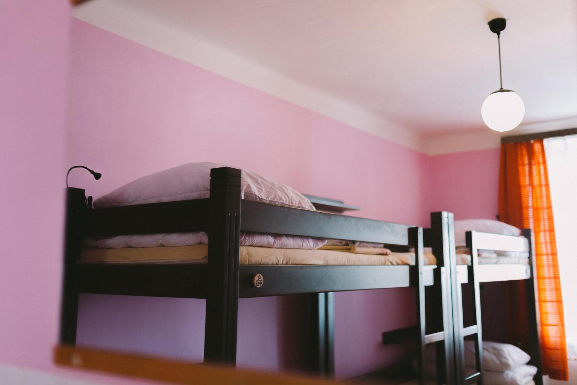 Hostel Dakura *