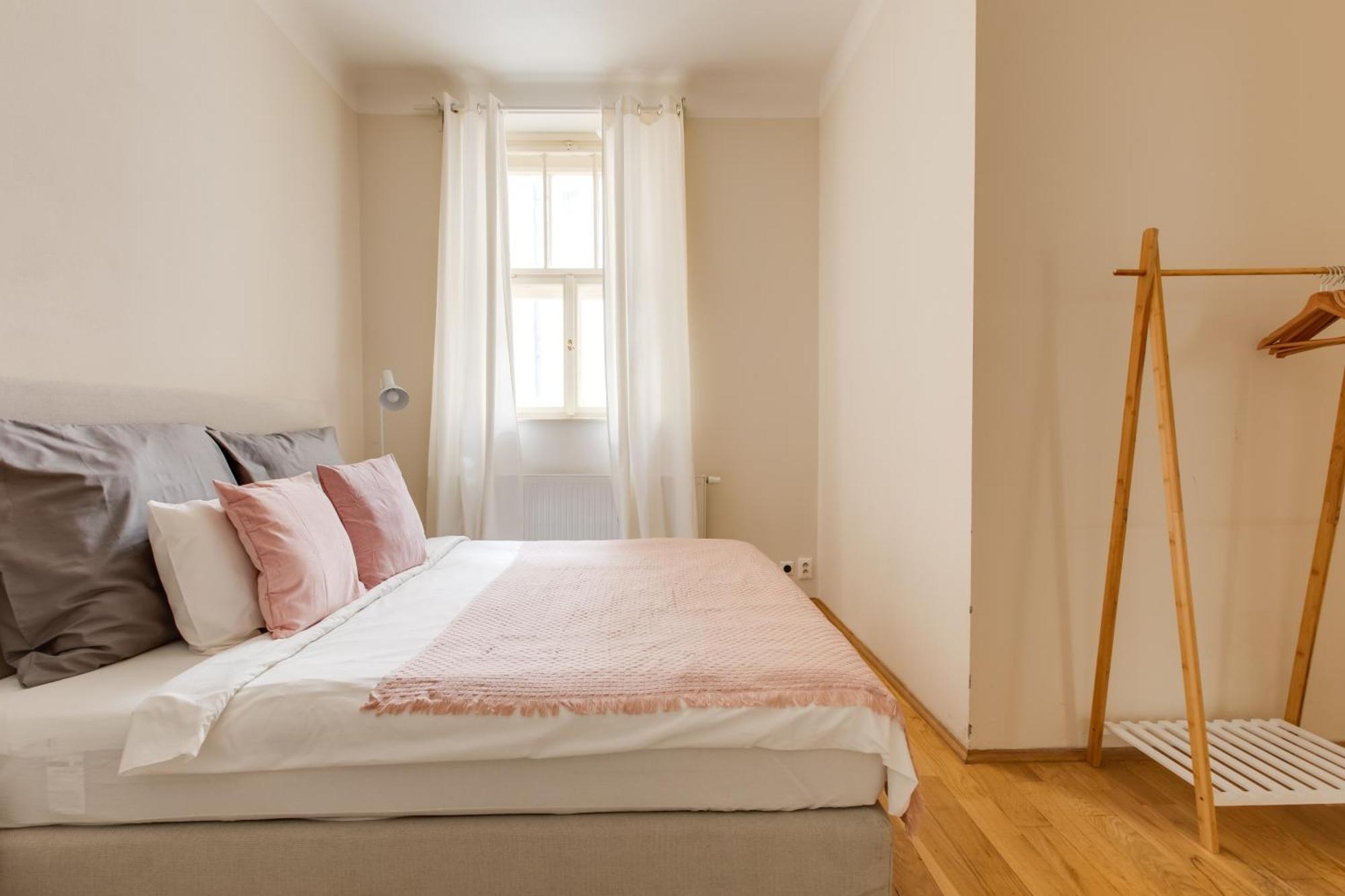 Apartamento Modern Quiet Next To Wenceslas Square - Vs Praga