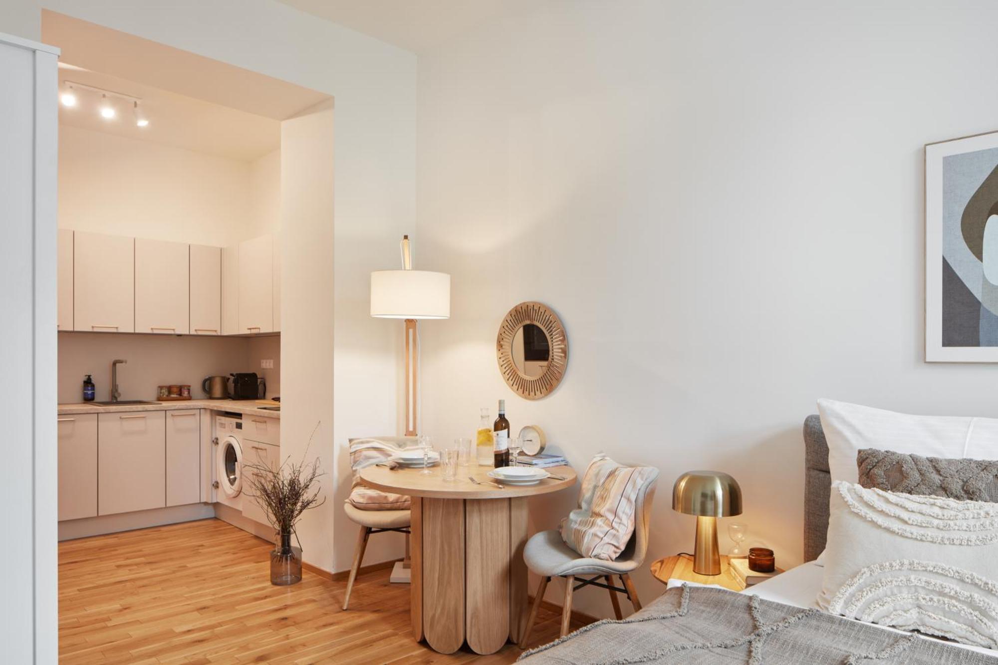 Days - - Balcony - Next To Vysehrad Castle Apartment *