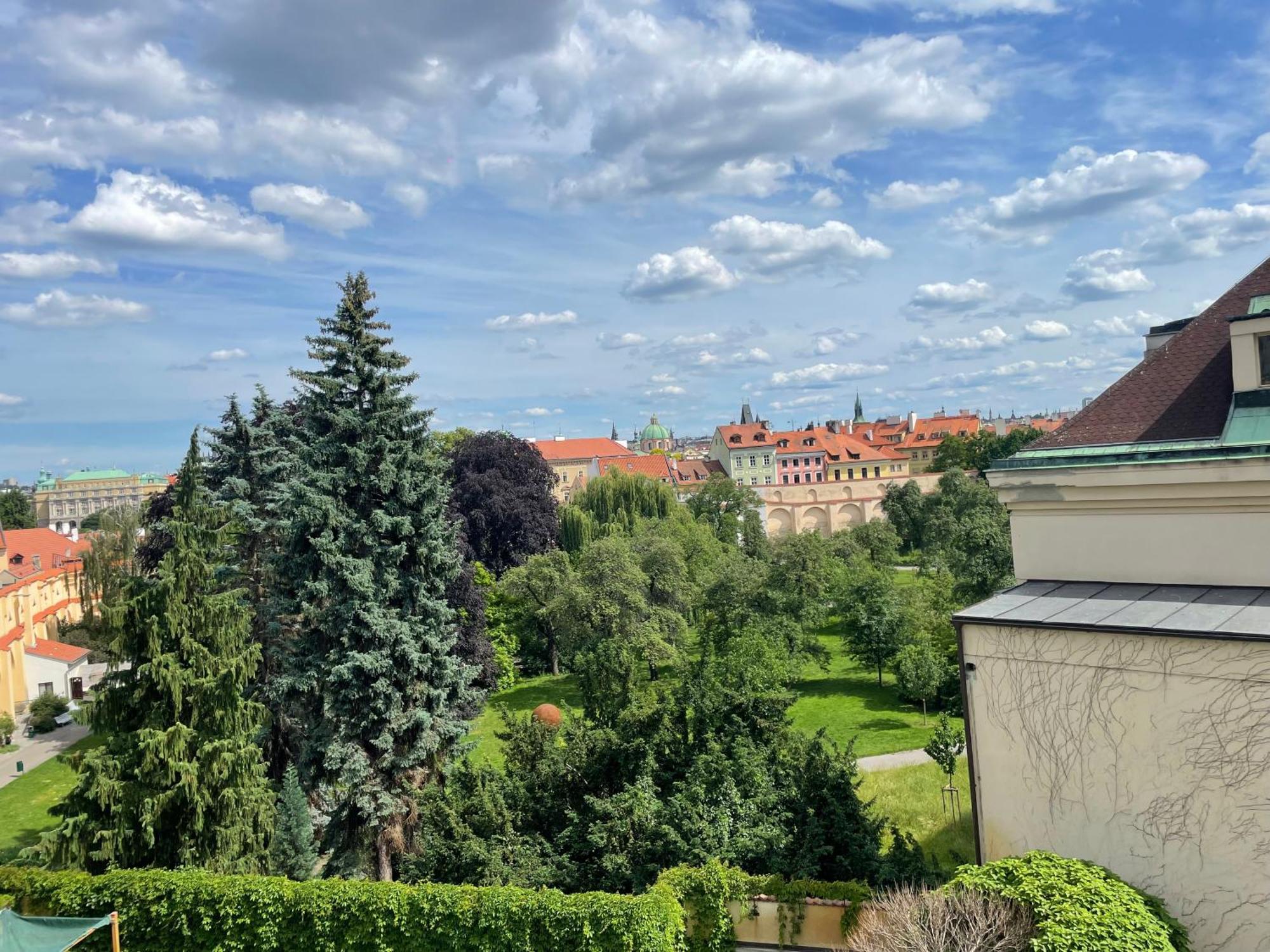 Luxury Family Royal Palace Otel Prag