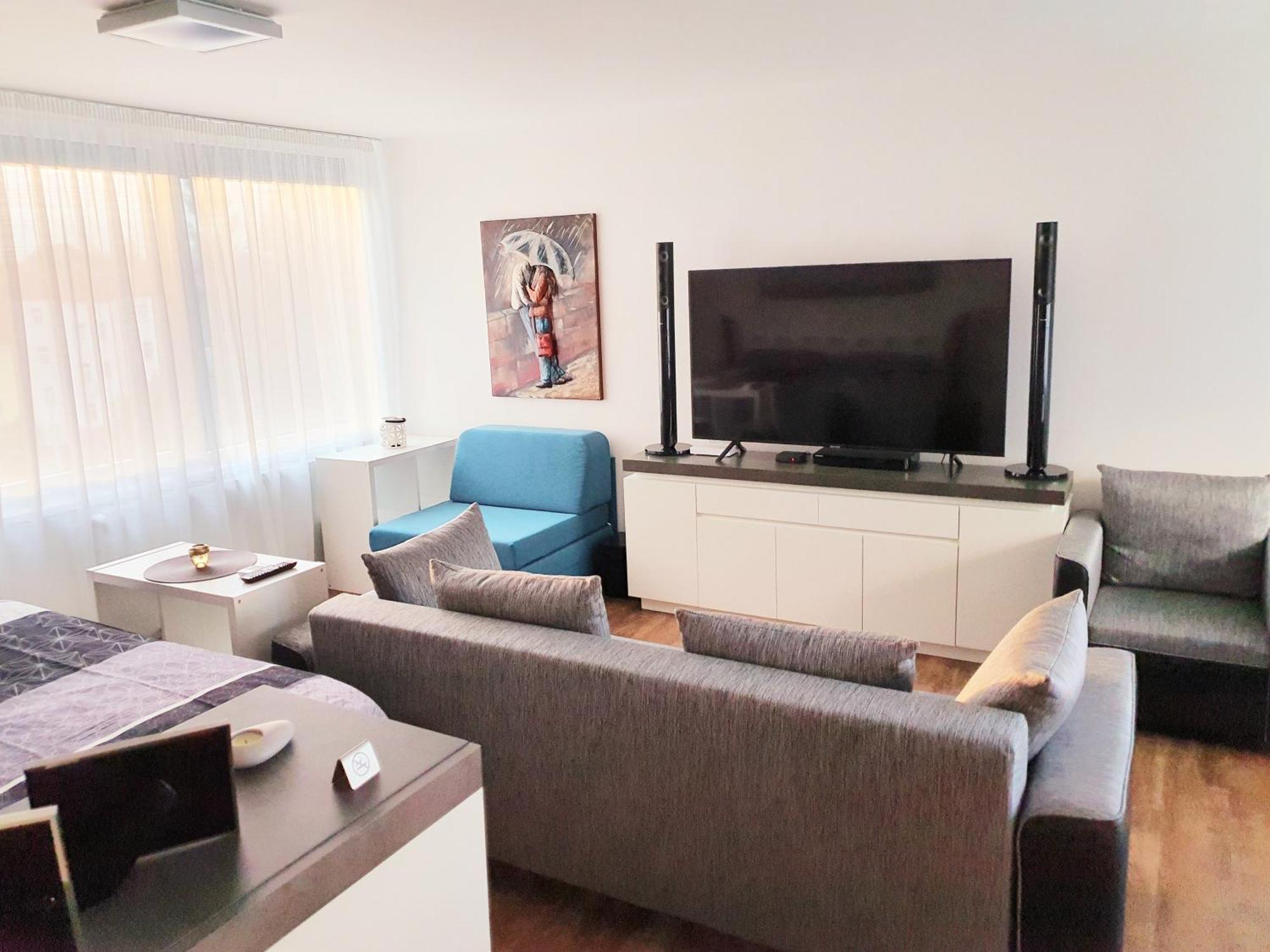 Apartment G Support Prag