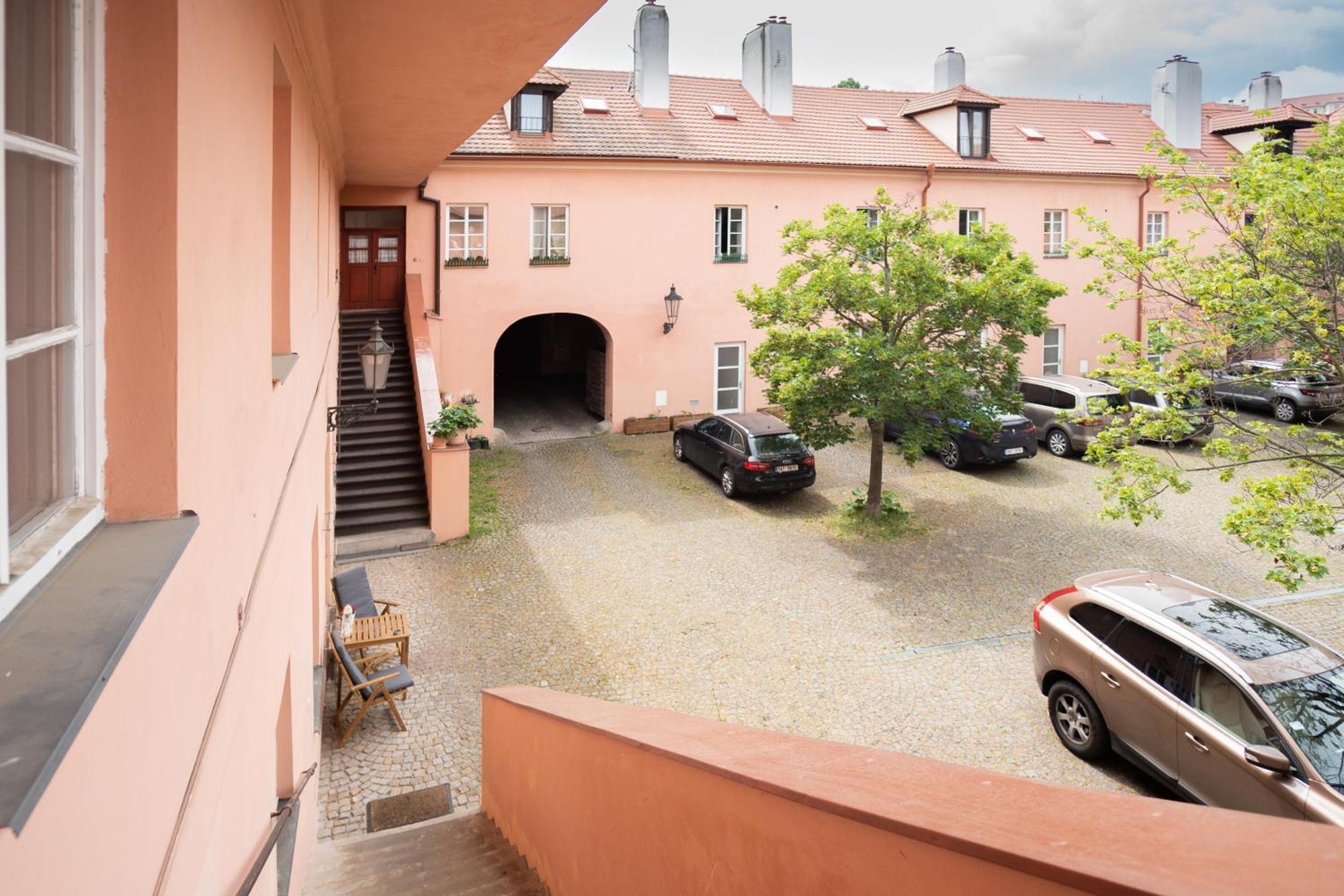 River View Apartment