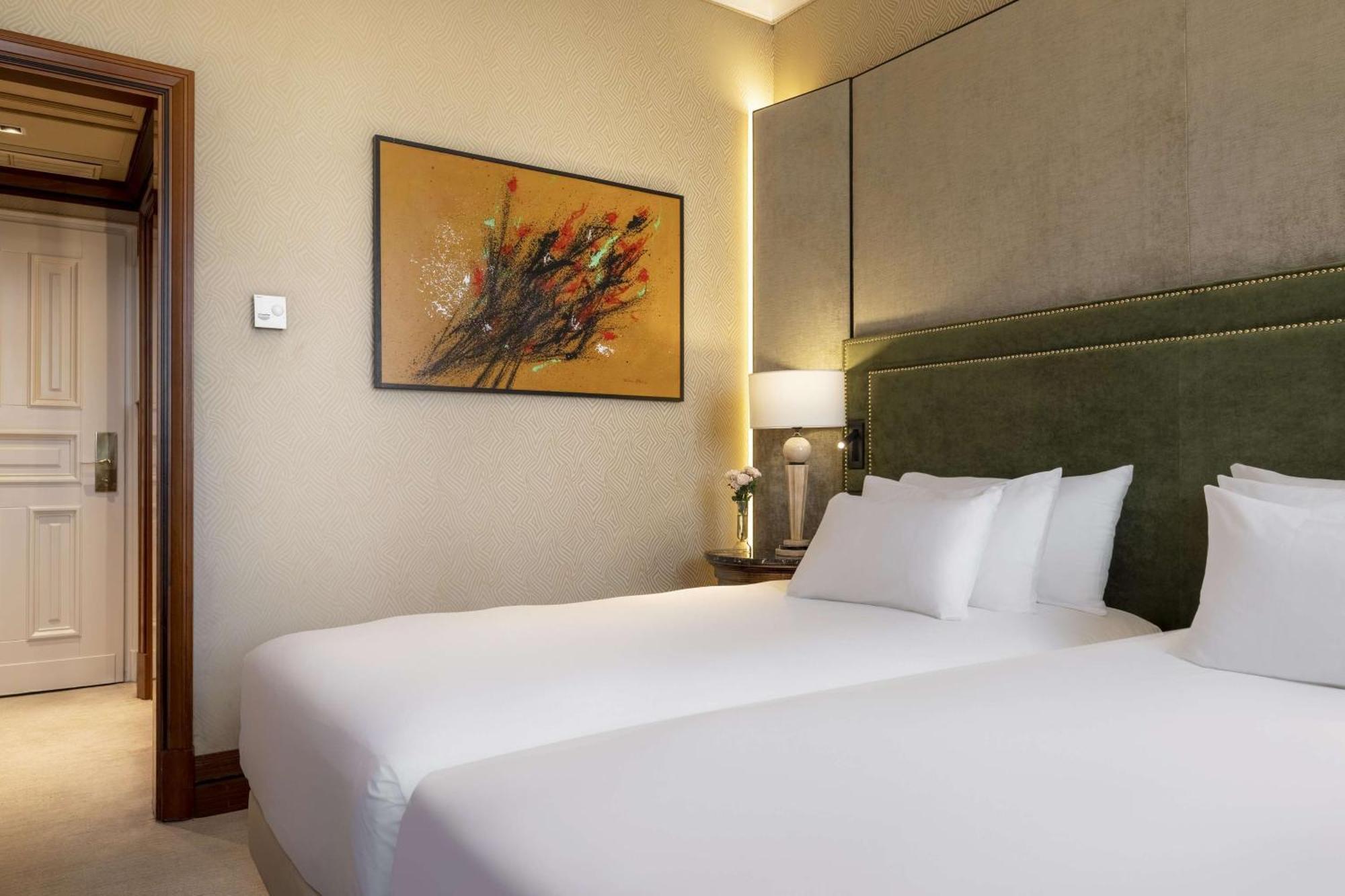 Nh Collection Carlo Iv 5* Prague