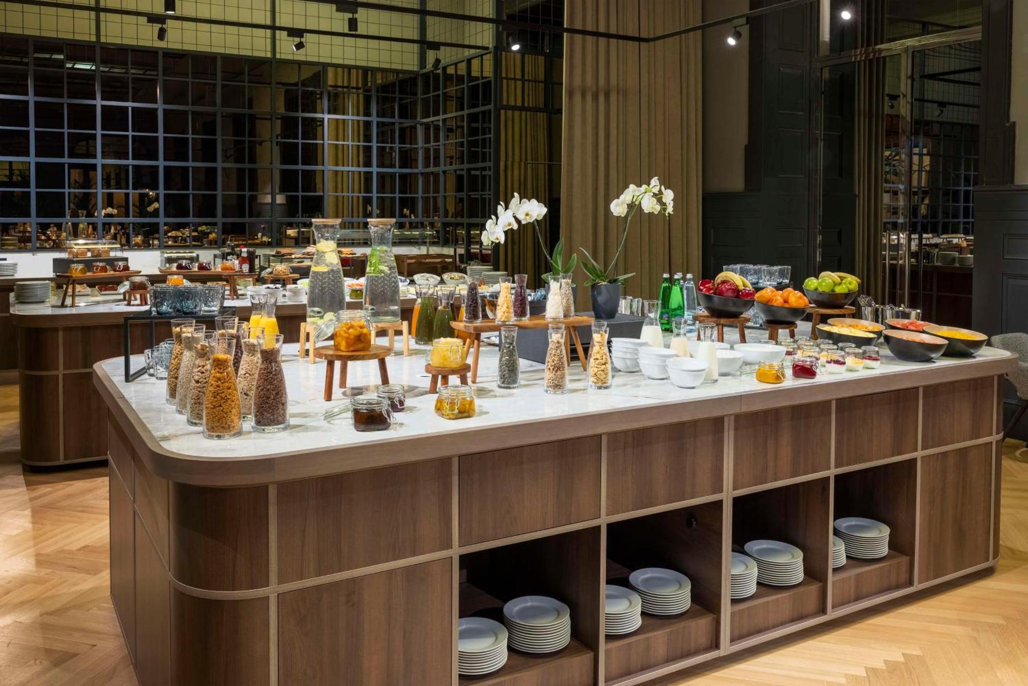 Hotel Nh Collection Carlo Iv