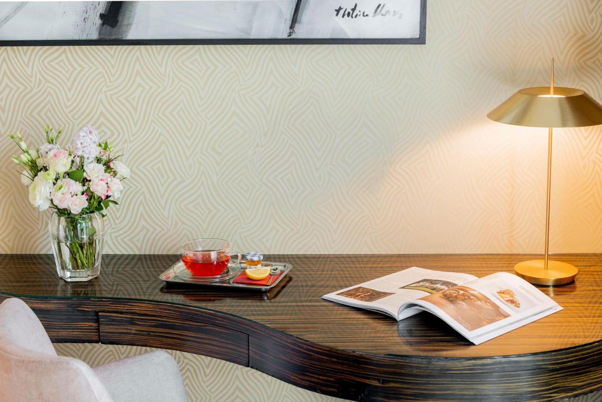 Nh Collection Carlo Iv Hotel 5*