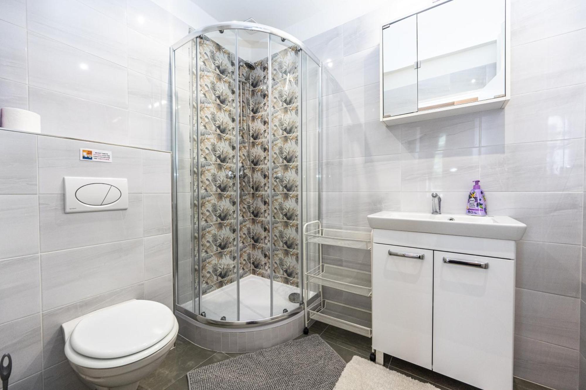 Safarikova 18 Apartment *
