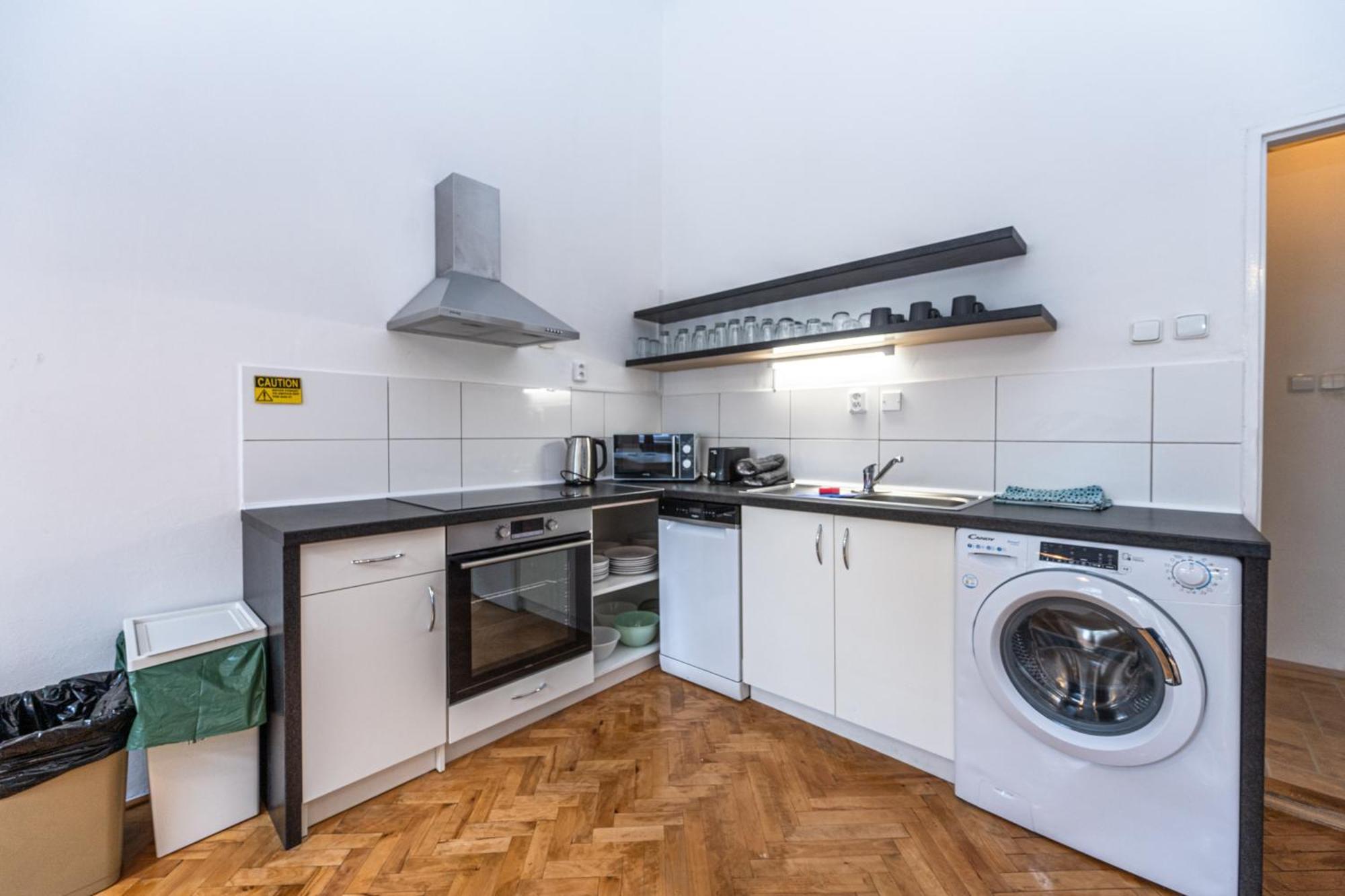 Safarikova 18 Apartment
