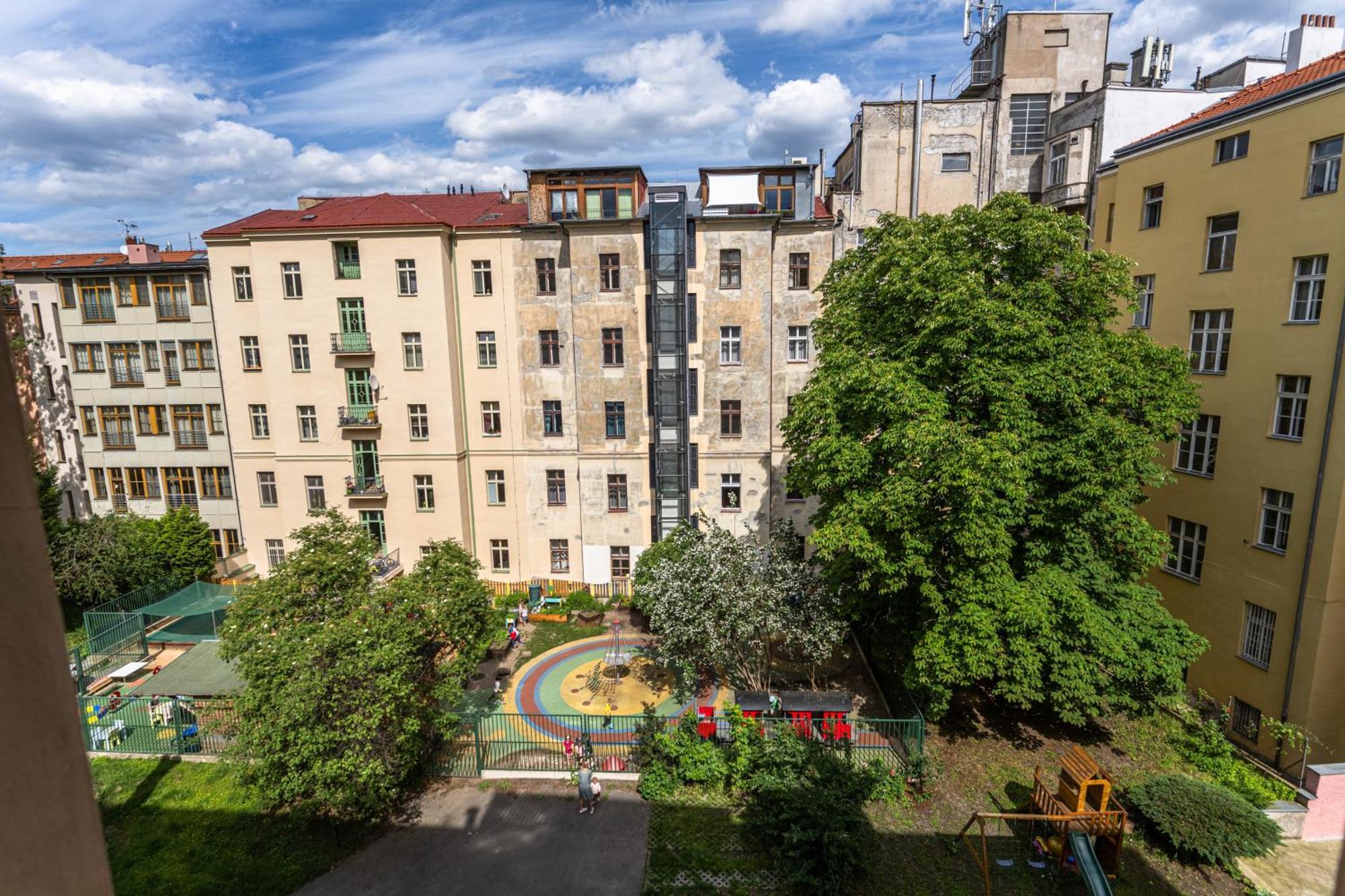 Apartment Safarikova 18 *