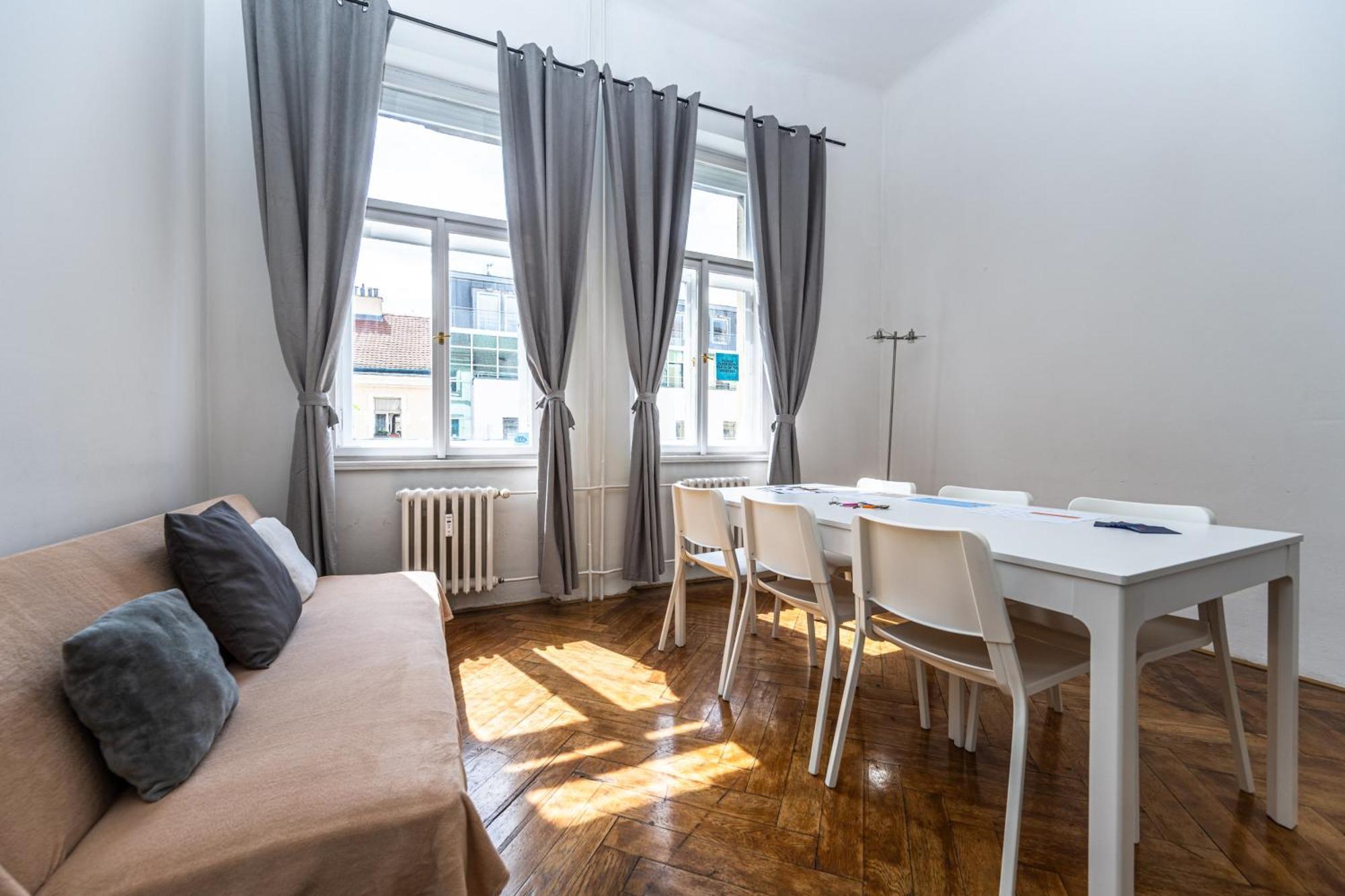 Safarikova 18 Apartment Prague