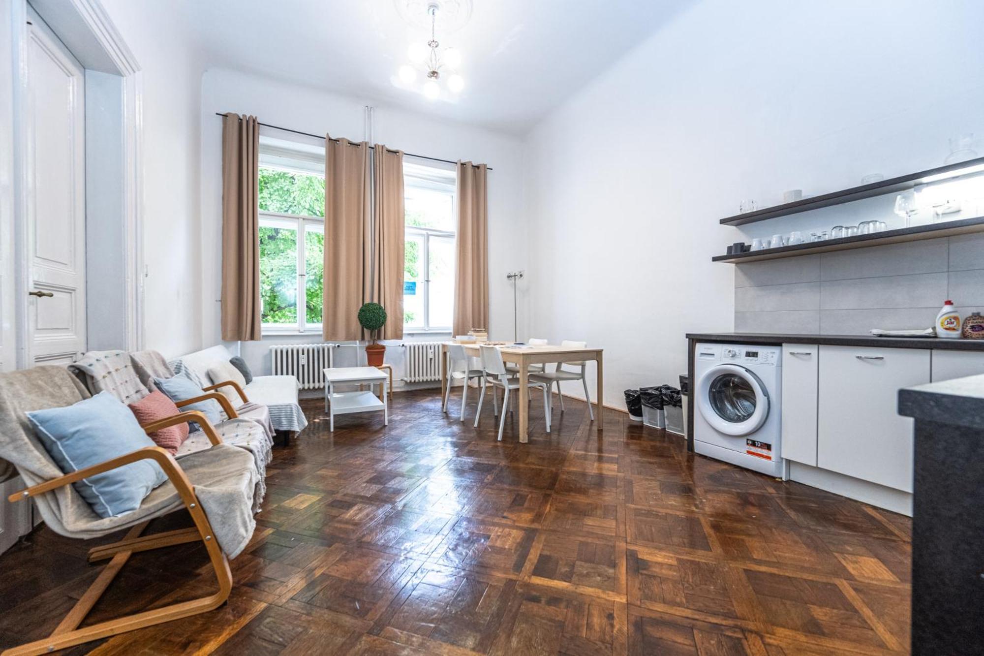 Safarikova 18 Apartment