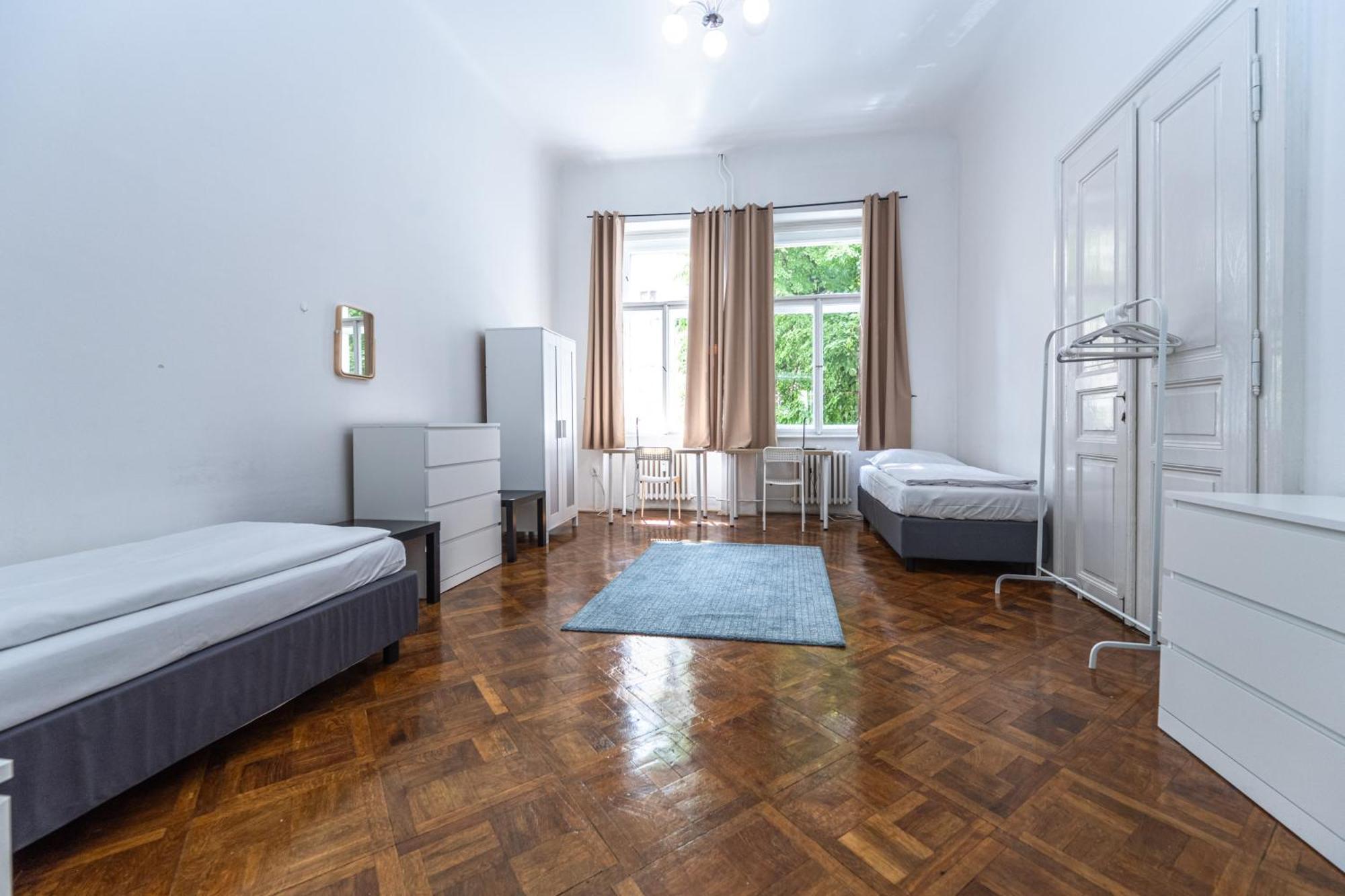Apartment Safarikova 18 *