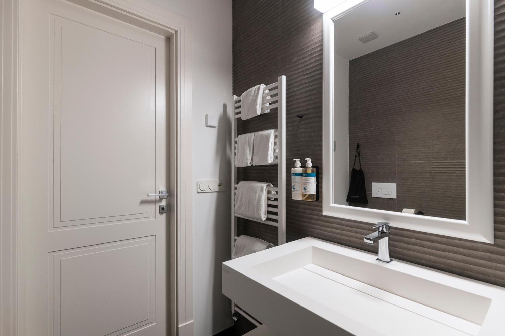 Numa Poise Apart Otel Prag