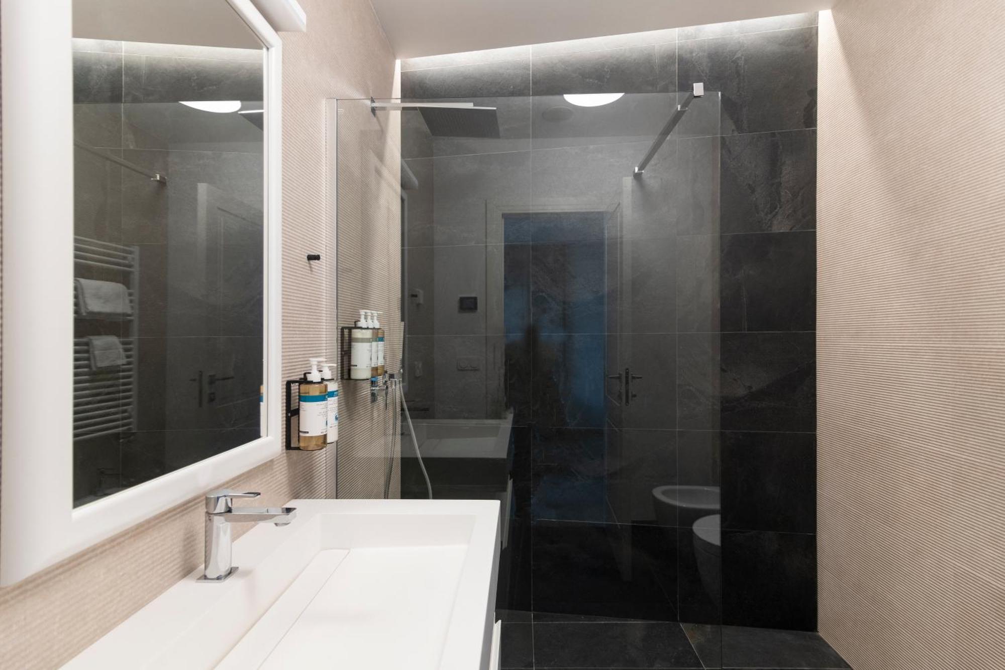Numa Poise Aparthotel