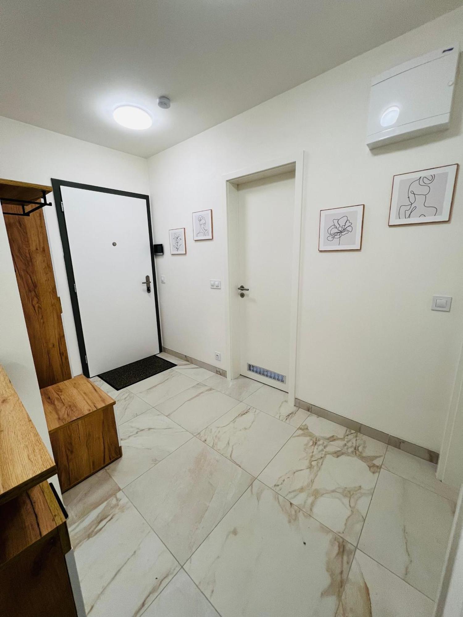 Nika 5 Apartamento *